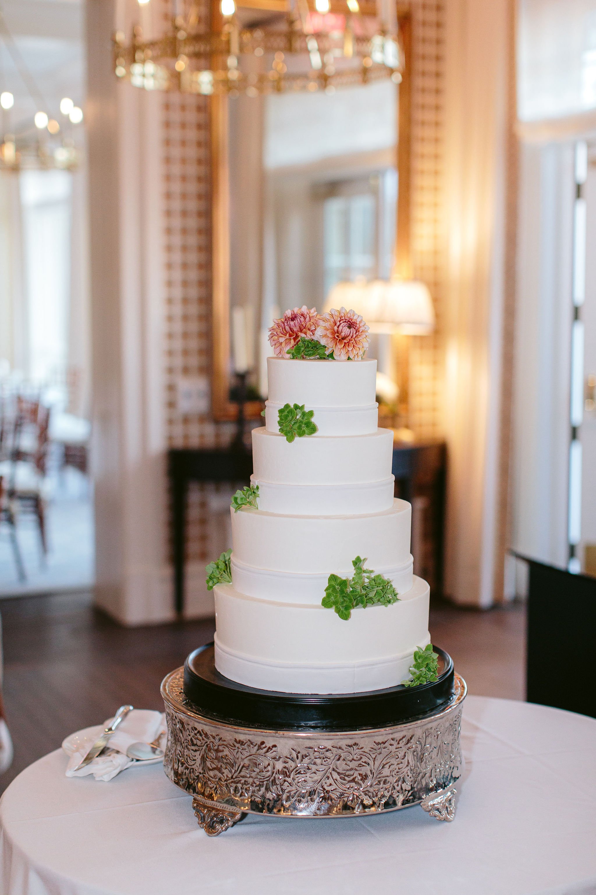 NicodemCreative-Kristin+DrewWedding-IndianHillClub-645.jpg