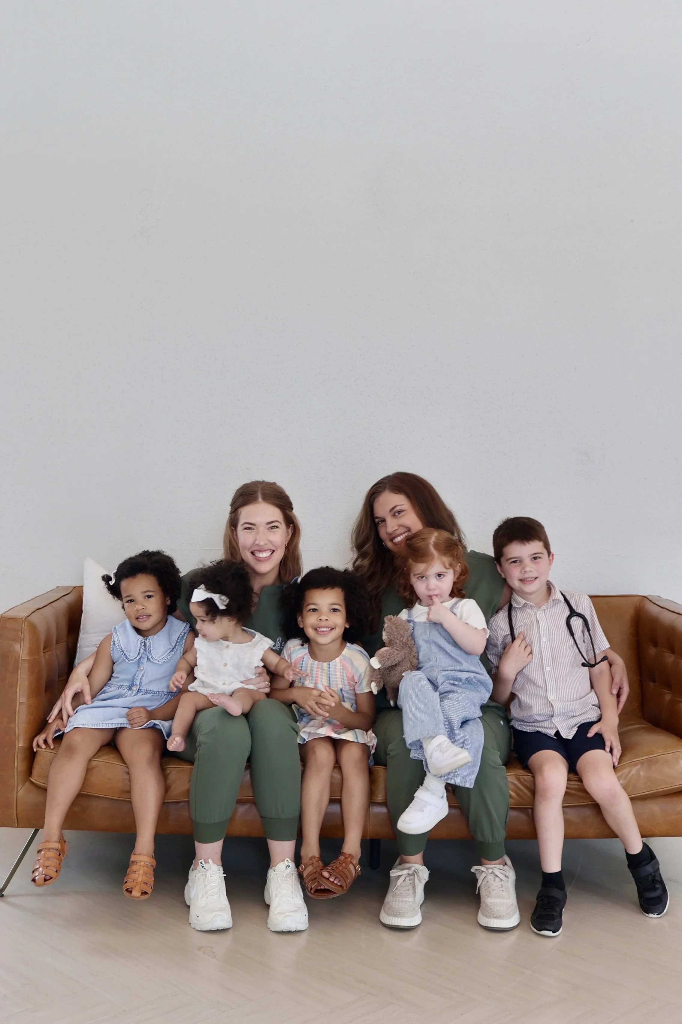 Thriving together: a guide to the fourth trimester