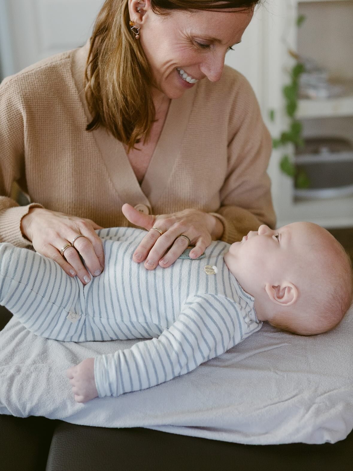 Are you struggling with breastfeeding? Have you been told your baby has a tongue-tie? Are you looking for a more conservative approach? 

Tension in your baby&rsquo;s spine, jaw, or neck can make latching, feeding, and even digestion more difficult &