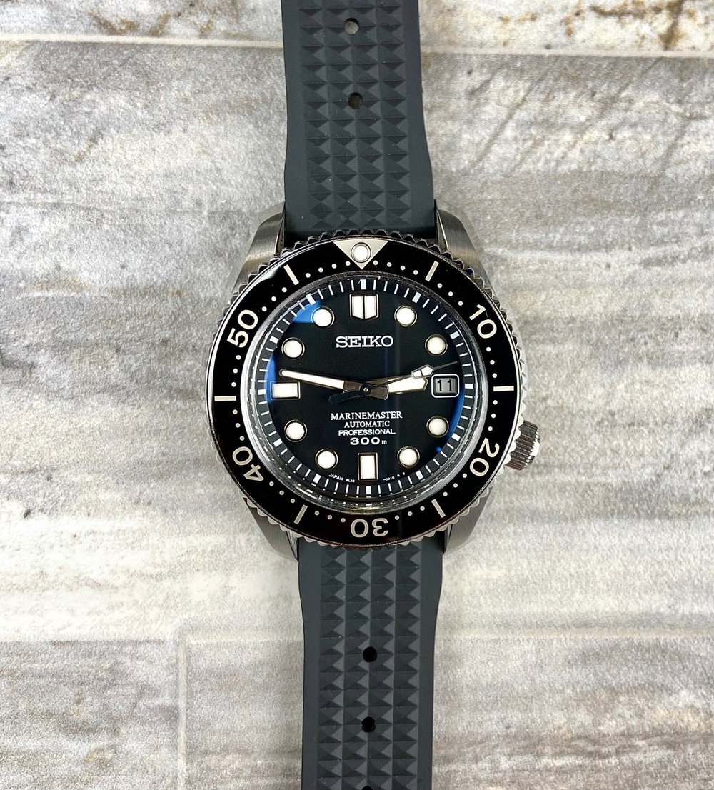 Seiko Prospex Mens Black Watch - 8L35-0010 — EOT Watches