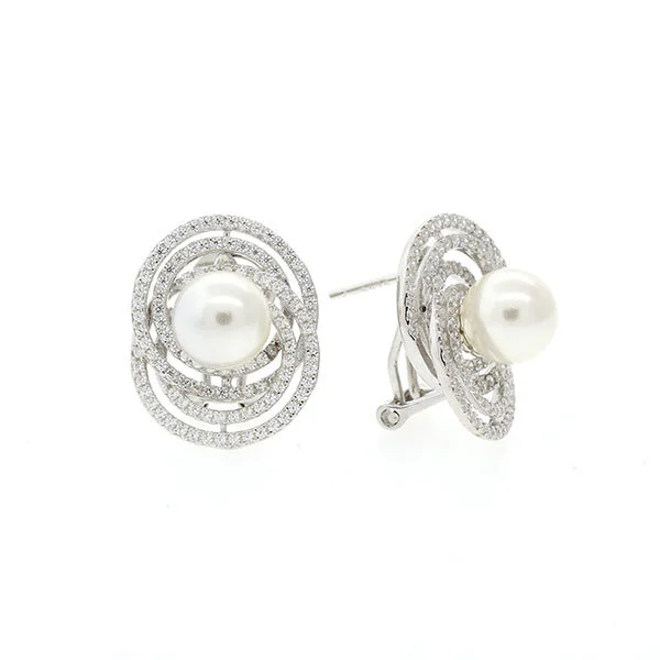 Pearl With Multi-Pave Circles 