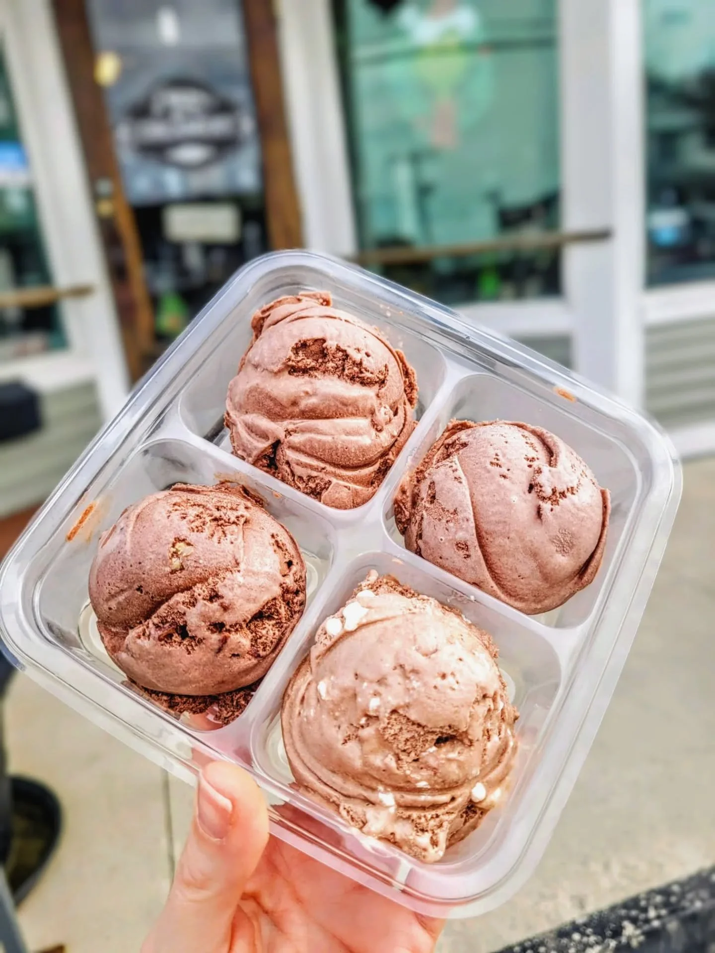 Team chocolate 🍫, this is for you.

CHOCOLATE SAMPLER
&bull; Cold Cocoa - a light chocolate &amp; cake batter ice cream made with a mix of brute and Hershey's cocoa powder + mini marshmallows mixed throughout
&bull; Chocolate - our classic chocolate