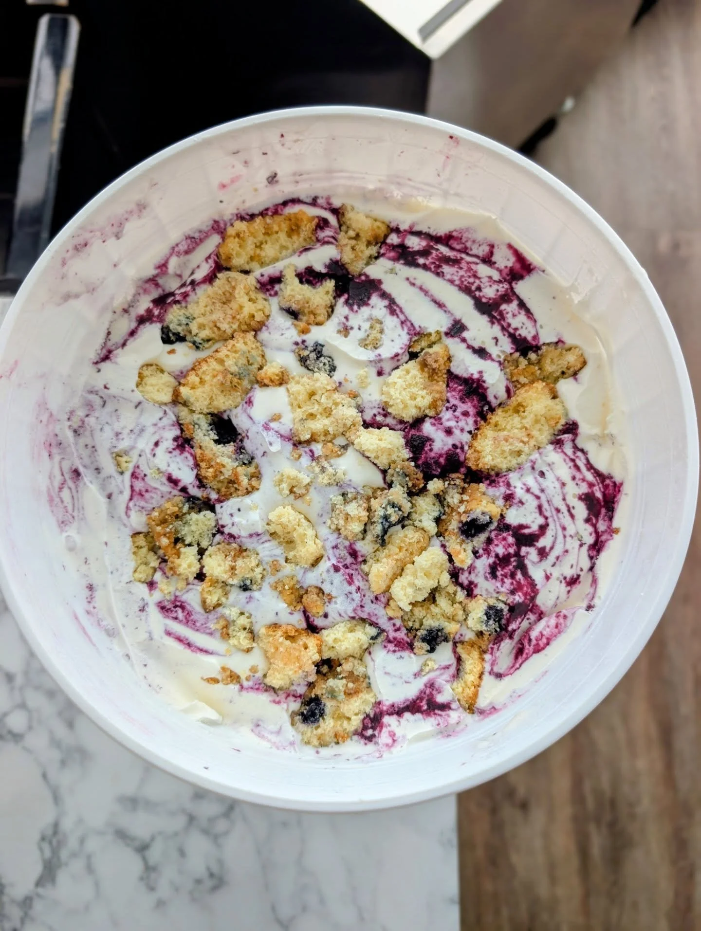 Things we're excited about this weekend:
- blueberry jam in more things - aka blueberry muffin ice cream
- sorbet mimosas with pomegranate Dole Whip (head next door to 206!)
- chocolate raspberry ice cream pies with Vday flair
- 2 new ice cream cake 