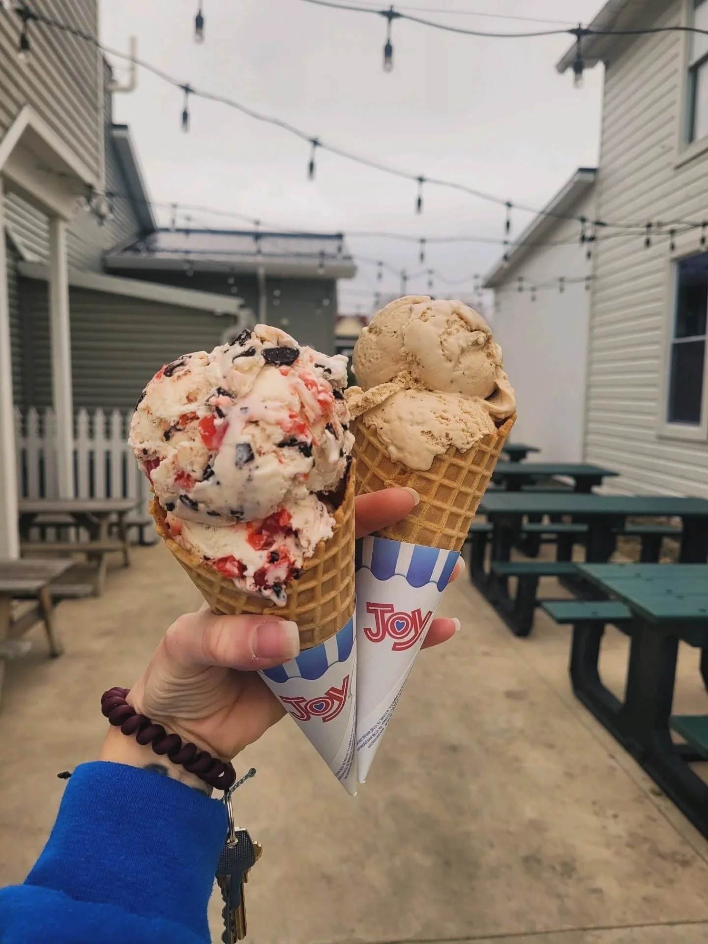 Did you hear? Something old, something new!

LIGHTHOUSE - vanilla ice cream + maraschino cherries &amp; soft chocolate flakes

BUTTERSCOTCH COFFEE - butterscotch coffee ice cream + mini marshmallows 

Sure, the weather isn't great...but our ice cream