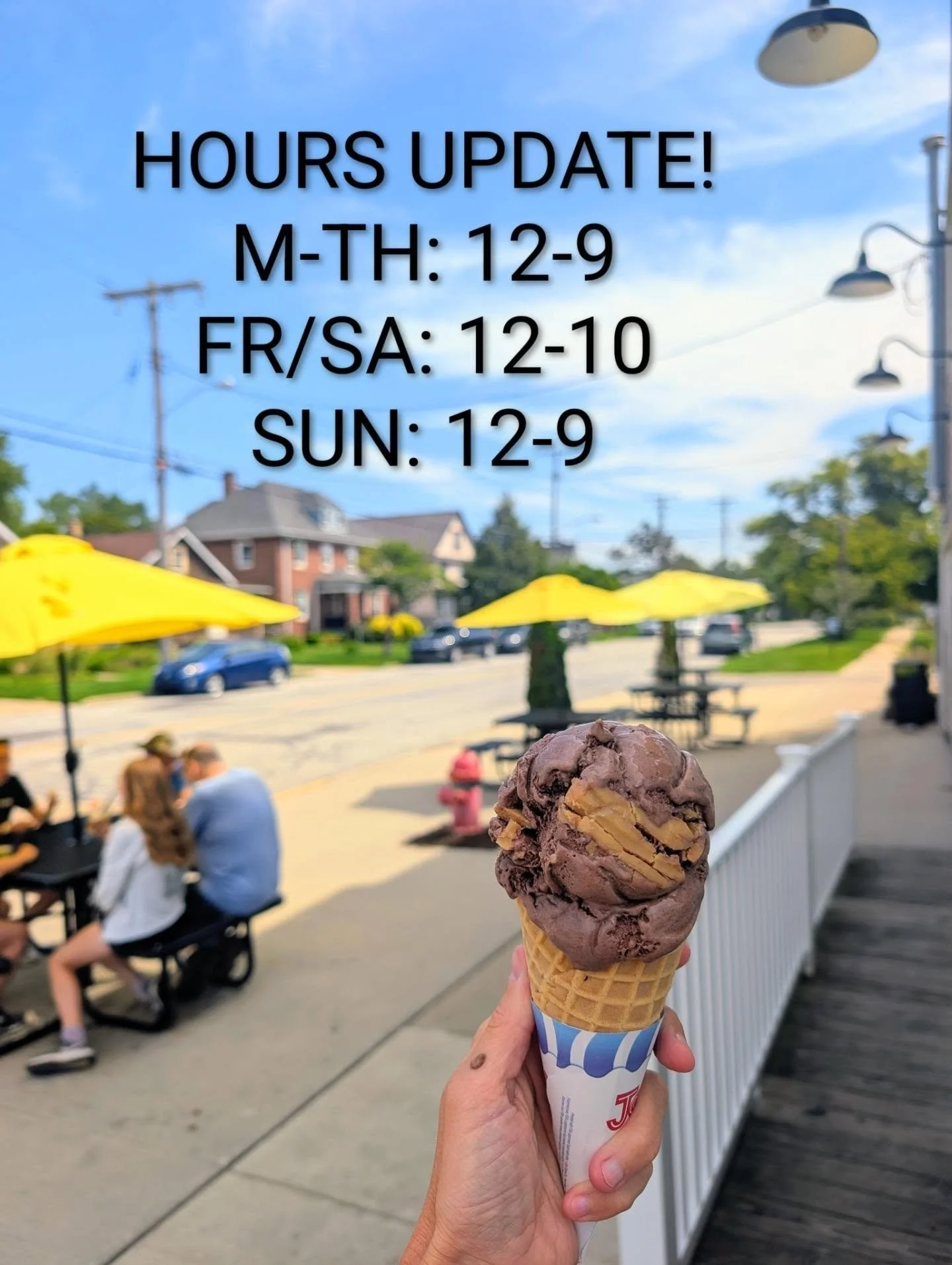 It's that time of year! Hours update! 
Still 7 days a week, still all the goodies, mini golf is still open, still innovating and creating for you🍦🍪 ⛳🍋

And, { FLAVOR ALERT } - Dark Chocolate Peanut Butter!
&bull; our darkest chocolate ice cream + 