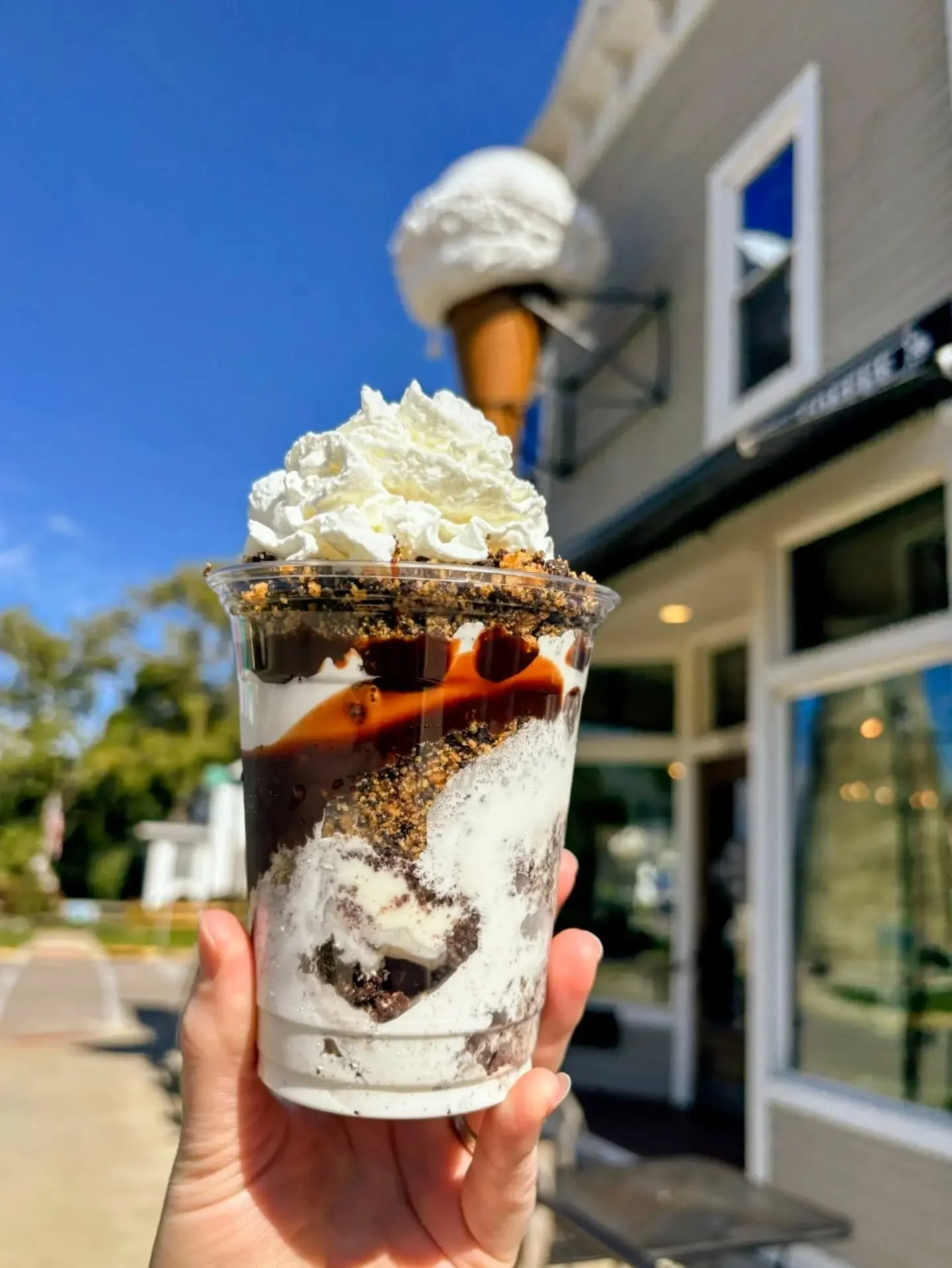 Best at: sweet treats.

SMOREO SUNDAE - layers of cookies &amp; cream ice cream + house Oreo dirt &amp; graham crumble, with marshmallow &amp; fudge drizzles

CHOCOLATE COCONUT CAKELET - chocolate ganache filled coconut cake + vanilla buttercream 

I