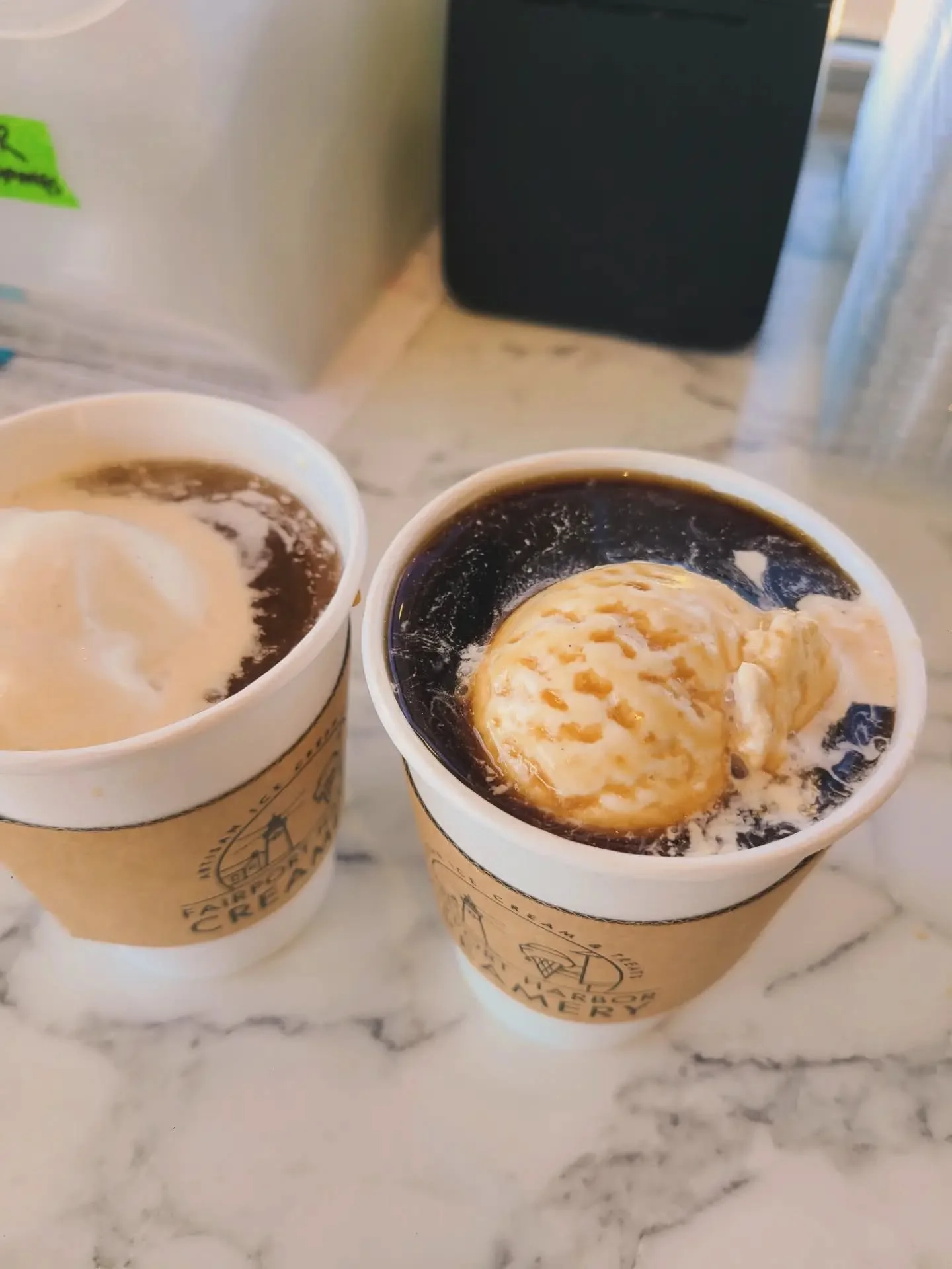 Sips that hit right now:
&bull; hot cider 
&bull; hot coffee
&bull; hot cider float with a scoop of vanilla bean
&bull; hot coffee float with a scoop of salted caramel
&bull; cold cider float with caramel
&bull; classic root beer float (always hits)
