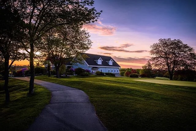 Mornings at @ashburngolfclub are breathtaking.