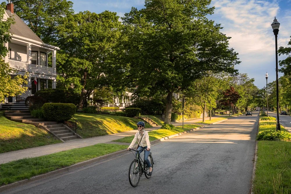 Southwest Properties engaged Jive to produce a number of original images that will help support their marketing efforts for their latest development, Fortuna on Lucknow st. These images needed to highlight the beauty and convenience of the surroundin