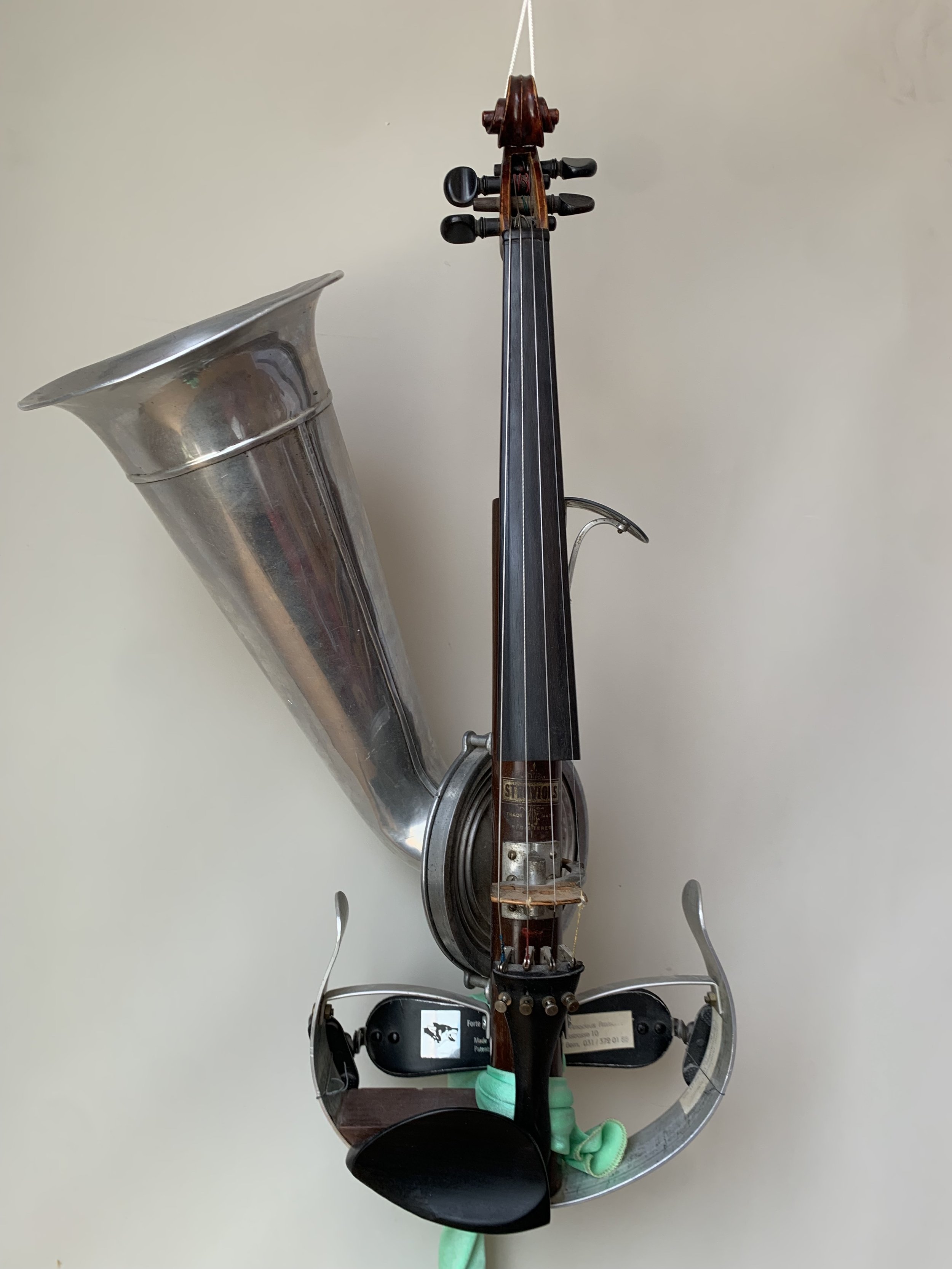 Violine, Echte Stroviol aus den 1910er Jahren
