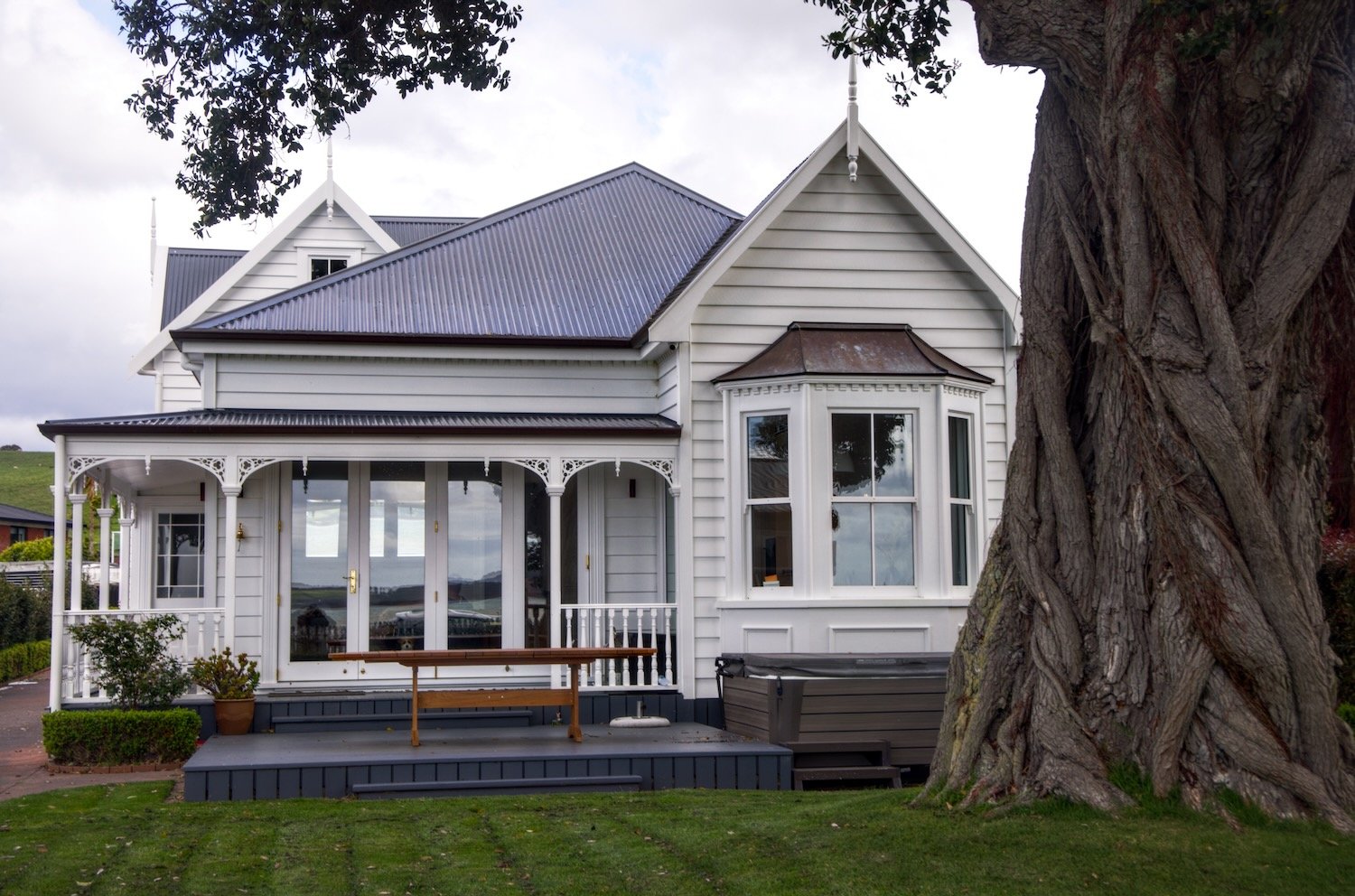 Victorian Home with Hot Tub