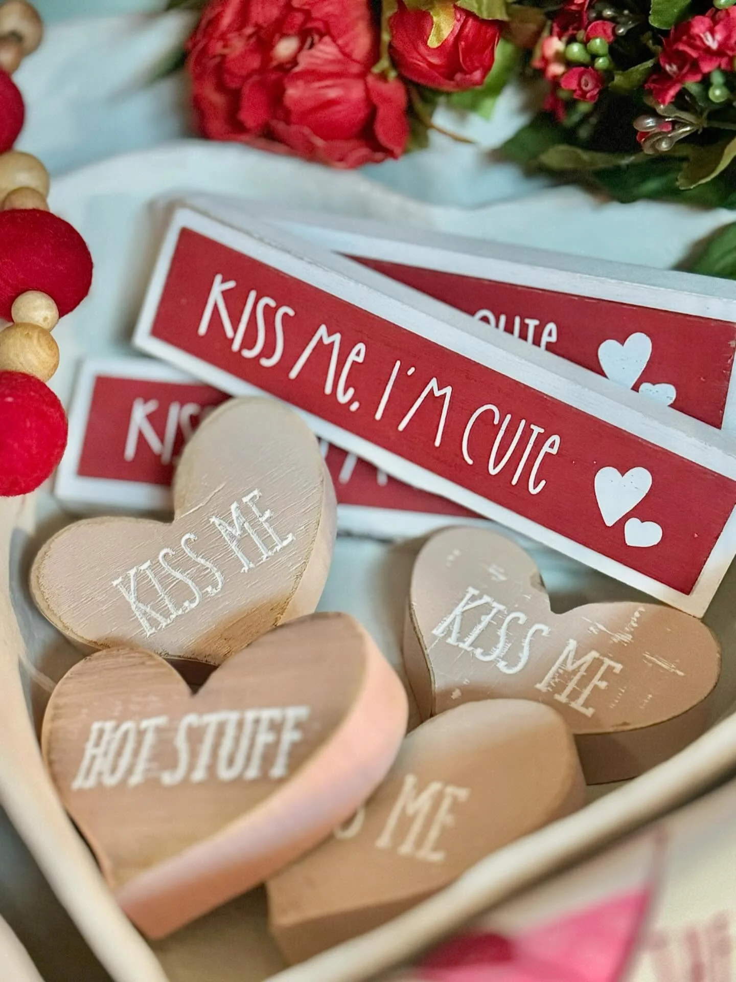 ❤️ It&rsquo;s Galentine&rsquo;s Day! 11am&ndash;3pm, grab your gals and come shop, sip, and celebrate! Clothing, charm bar, chocolates for sale, plus a complimentary glass of champagne.🥂 20% OFF ALL VALENTINE&rsquo;S MERCHANDISE!

Shop with Back in 