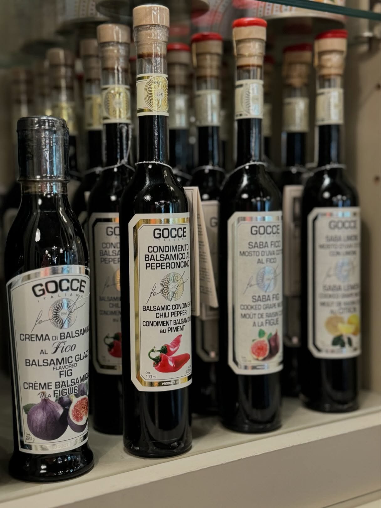 Italian food lovers&hellip; this one&rsquo;s for you 🇮🇹🍝
New balsamic glazes, balsamic pearls &amp; gluten free pasta now in store from @thechefspantryli !
.
.
.
.
.
#italianproducts #backintime #farmingdaleny #longislandnewyork #longislandny