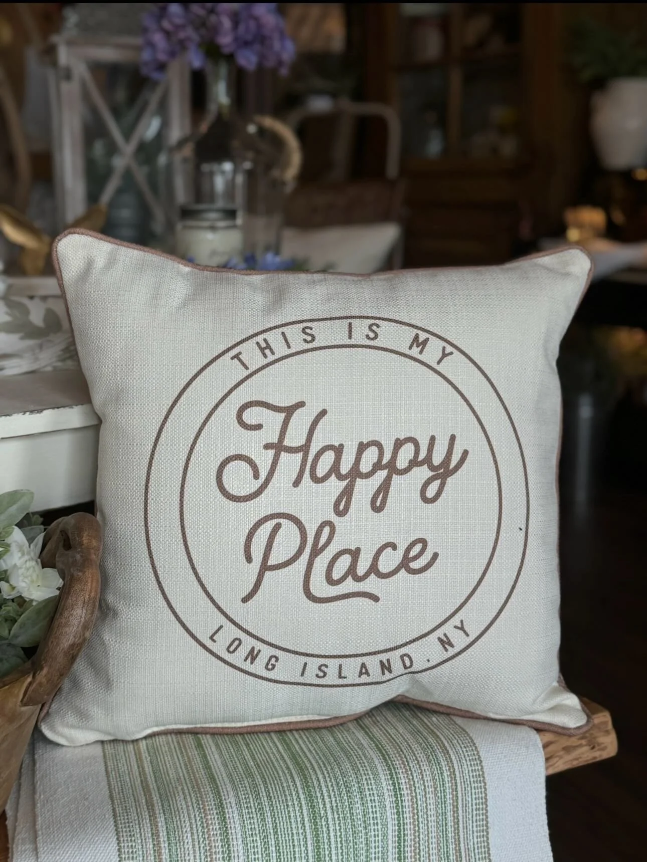 The perfect pillow for your home and all our Long Island lovers! 🤍 Shop with us from 10am-5pm today!
.
.
.
.
.
#farmingdaleny #longislandnewyork #longislandny #nassaucountyny #backintime