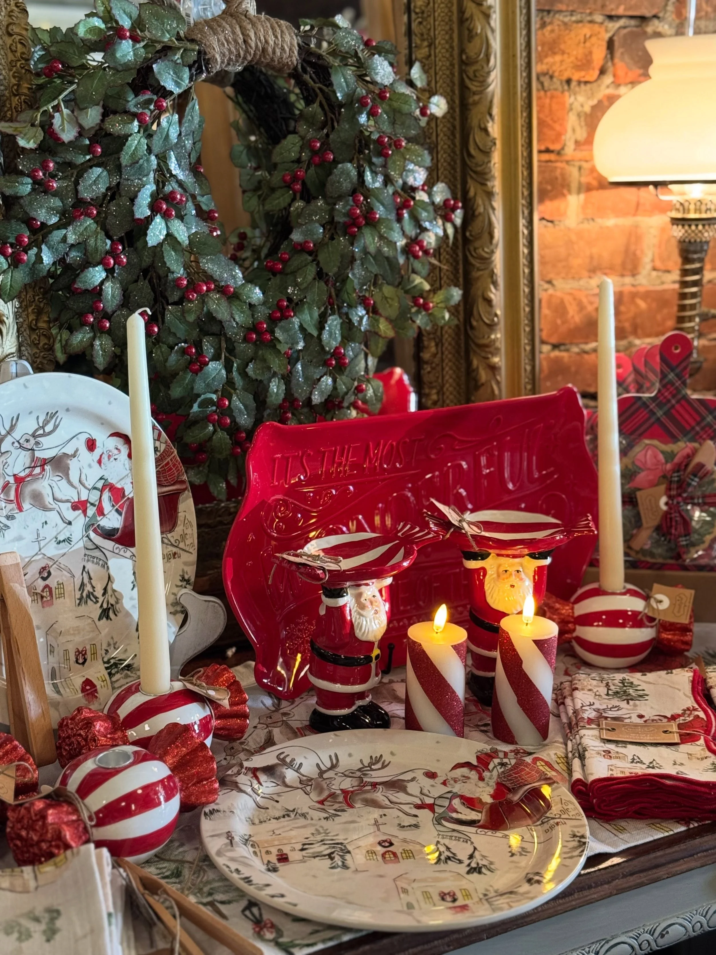 Your next Christmas favorite is waiting at Back in Time!🎄✨ @mudpiegift 

441 Main Street, Farmingdale, NY📍

A little Christmas magic, one piece at a time 🎅🏻

Dear Santa&hellip; I&rsquo;ll take the whole set! 🎁

A little peppermint perfection ❤️?
