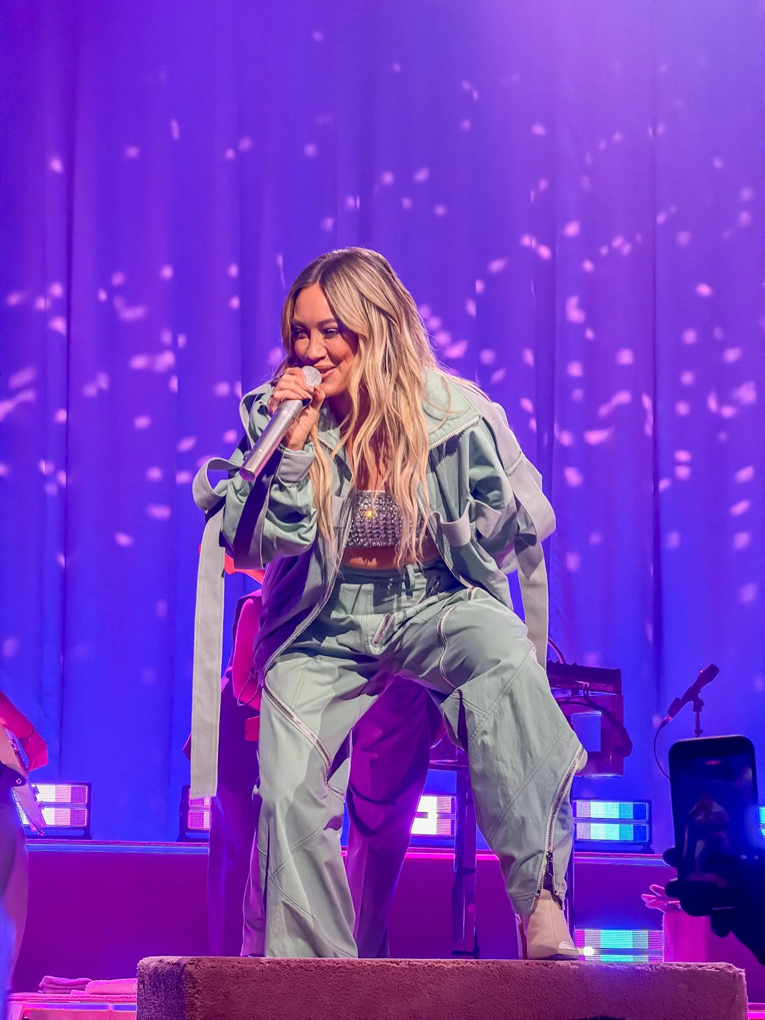 Seeing Hilary Duff in Concert Again After 22 Years