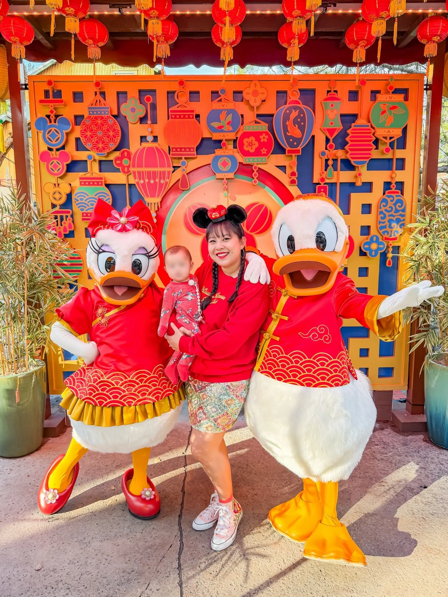 it&rsquo;s an honor just to be asian 🌸

family is so central in asian cultures, but i&rsquo;ll be the first to admit that i&rsquo;ve had a hard time prioritizing selflessness for my family in a society that values individualism.

i think there&rsquo