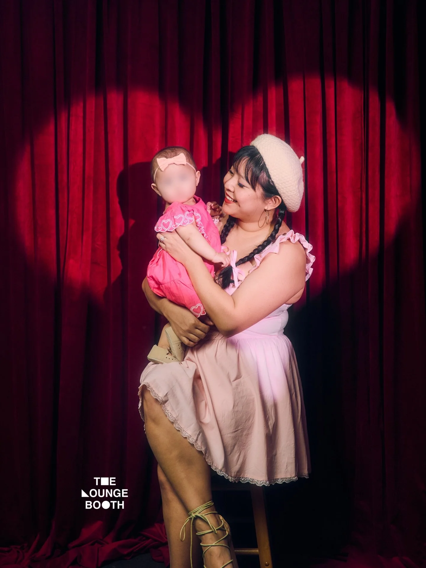 TTYLXOX 💋

huge thank you to @theloungebooth for generously hosting this sweet valentine&rsquo;s day pop-up last week! couldn&rsquo;t think of a better way to celebrate love than with my favorite gal 💘

📸: @theloungebooth

#GalentinesDay #Valentin