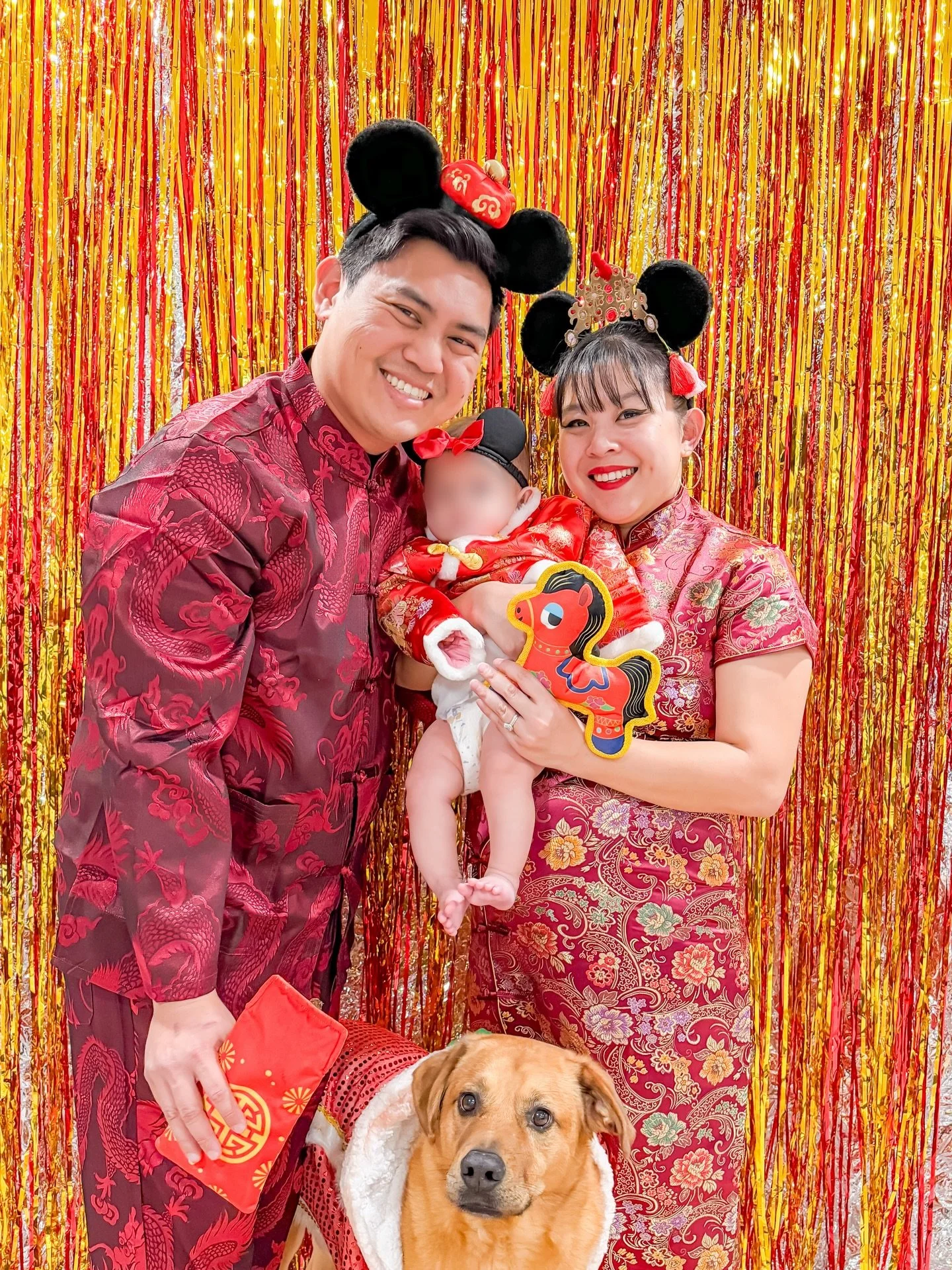 新年快乐! xin nian kuai le! happy lunar new year! 🧧 

wishing you prosperity and bold energy to make your dreams come true during the year of the horse! 🐎 

#LunarNewYear #YearOfTheHorse #AAPICreators