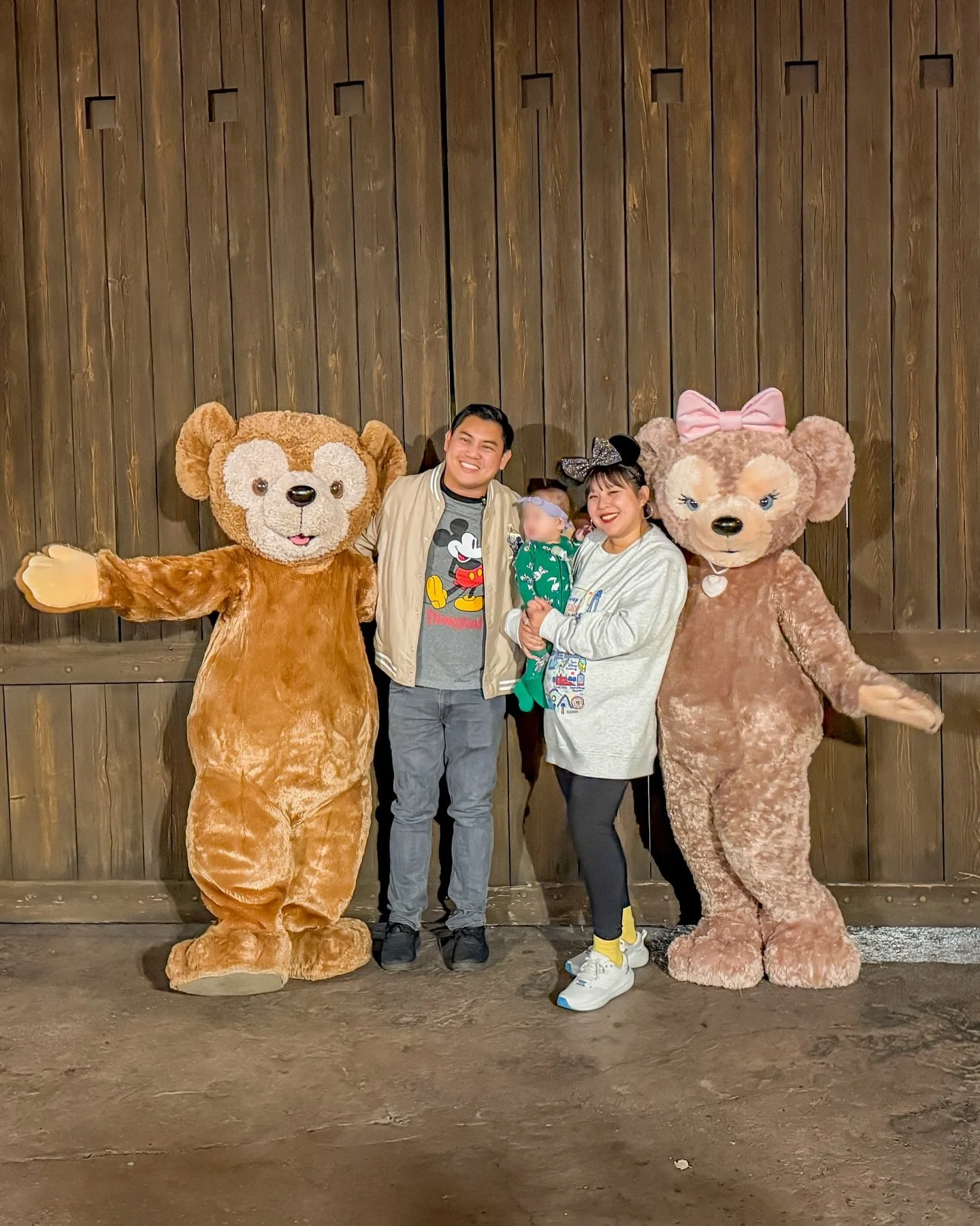 DVC MOONLIGHT MAGIC ✨

one of my favorite things about being a @disneyvacationclub member is attending moonlight magic events! it&rsquo;s an opportunity to be at one of the disney parks after hours for free, but the best part (to me) is getting to me