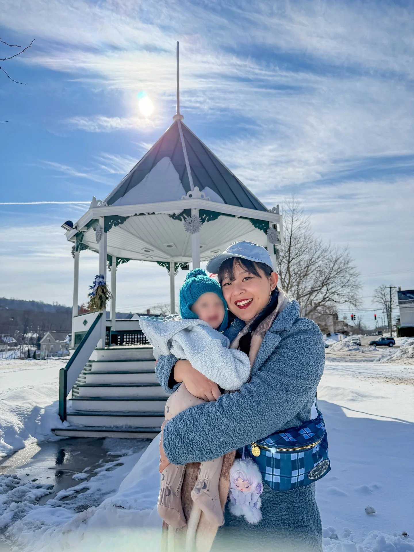 THE REAL-LIFE SMALL TOWN THAT INSPIRED GILMORE GIRLS&rsquo; STARS HOLLOW ⭐️

as my fellow @gilmoregirls fans know, the show is based in connecticut, so while i was out exploring the state, i had to check out one of the cities that inspired stars holl