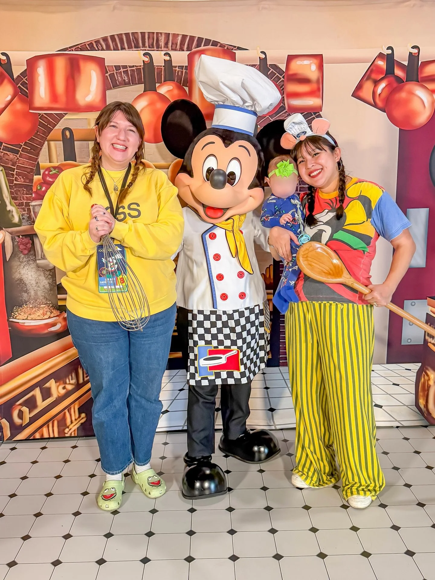 THIS is your ULTIMATE guide to everything you&rsquo;re not going to want to miss during disney california adventure park&rsquo;s FOOD &amp; WINE FESTIVAL! 🍽️

🧀 try the special food offerings at the festival marketplaces with the sip and savor pass