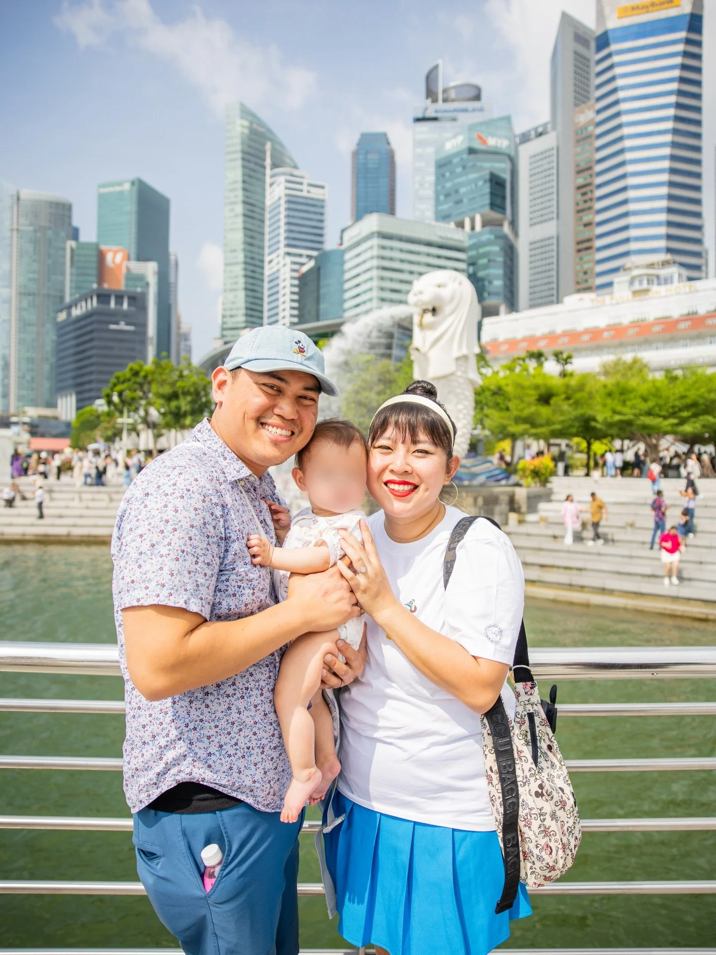 these people aren&rsquo;t just rich. they&rsquo;re crazy rich 🤑 

after disembarking from the disney adventure, we had a day and a half to explore more of singapore! i wanted to see a few of the &ldquo;crazy rich asians&rdquo; filming locations, inc