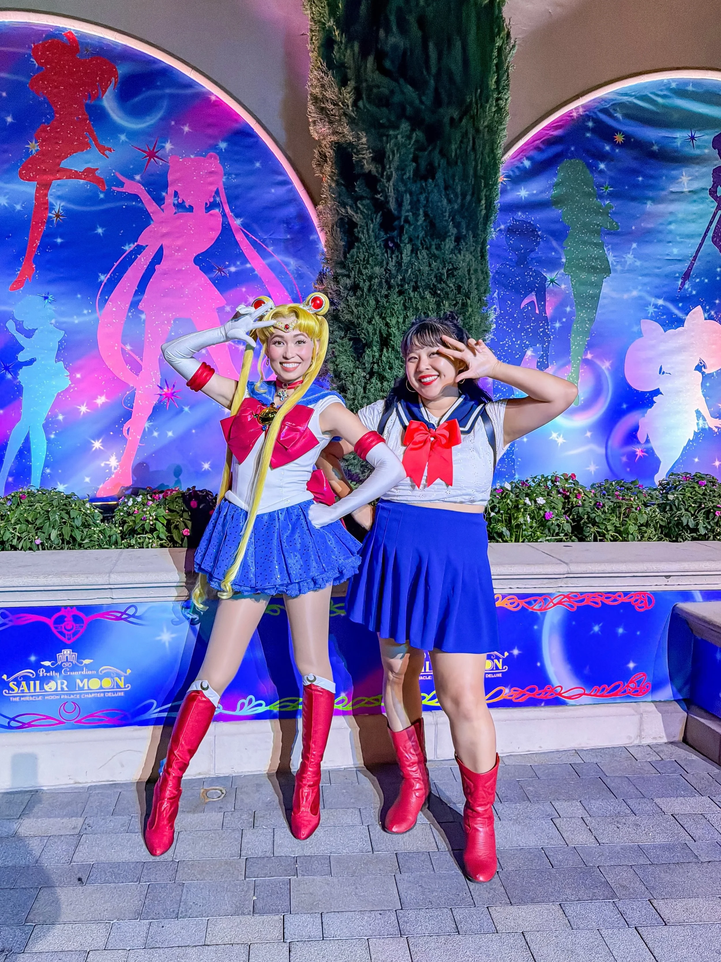 moon prism power, make up! 🌙

when it was announced that sailor moon was making an appearance at @unifanfestnights, in the name of the moon, i had to be there! this was my first time at fan fest nights, and it was everything i dreamed of and more 🥹