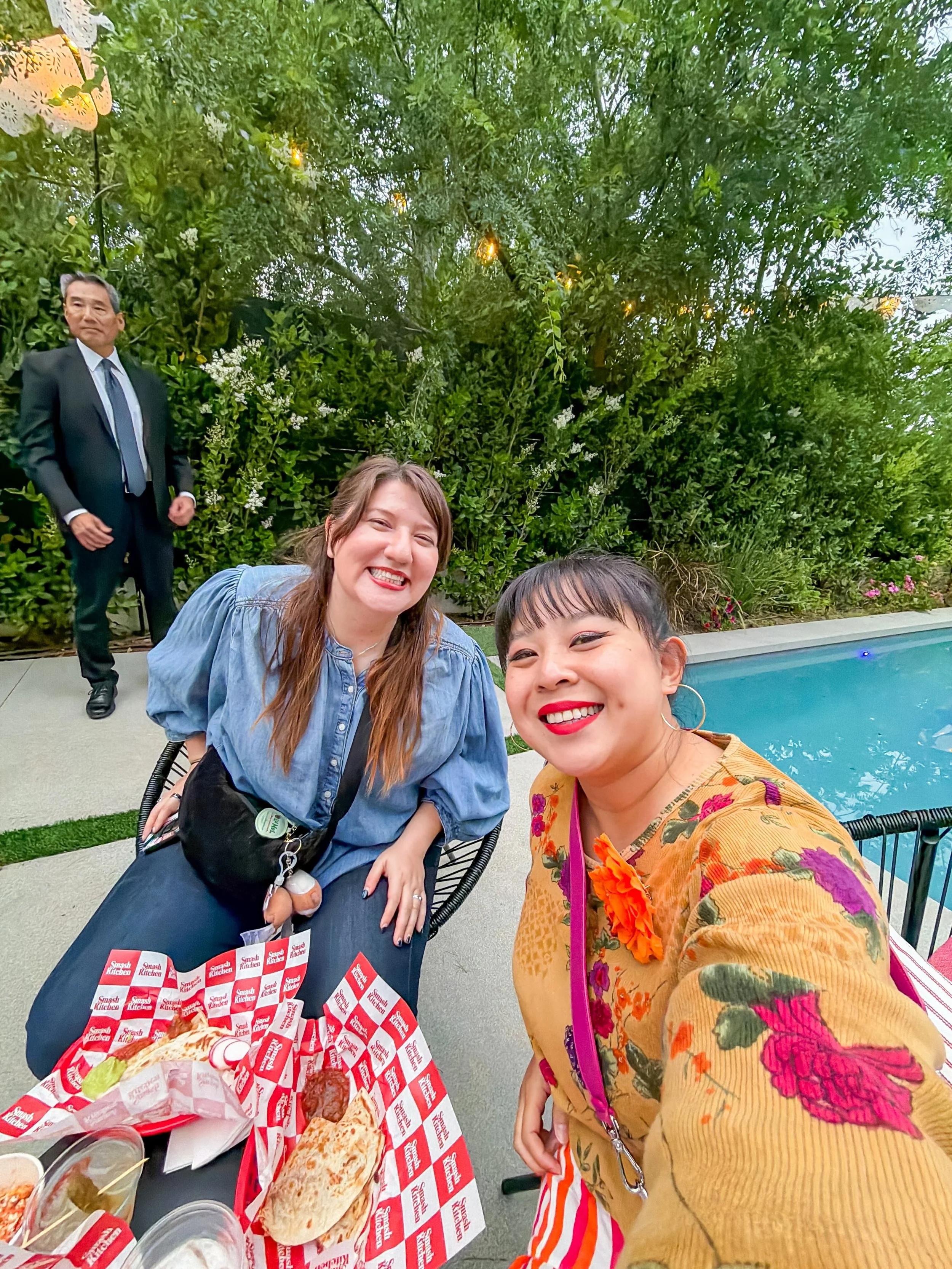 i ate ten churros last night and i have no regrets ☺️

thank you @smashkitchen for having me and to @ladytomhanks for inviting me to be your guest! 🫶🏻

#SmashKitchen