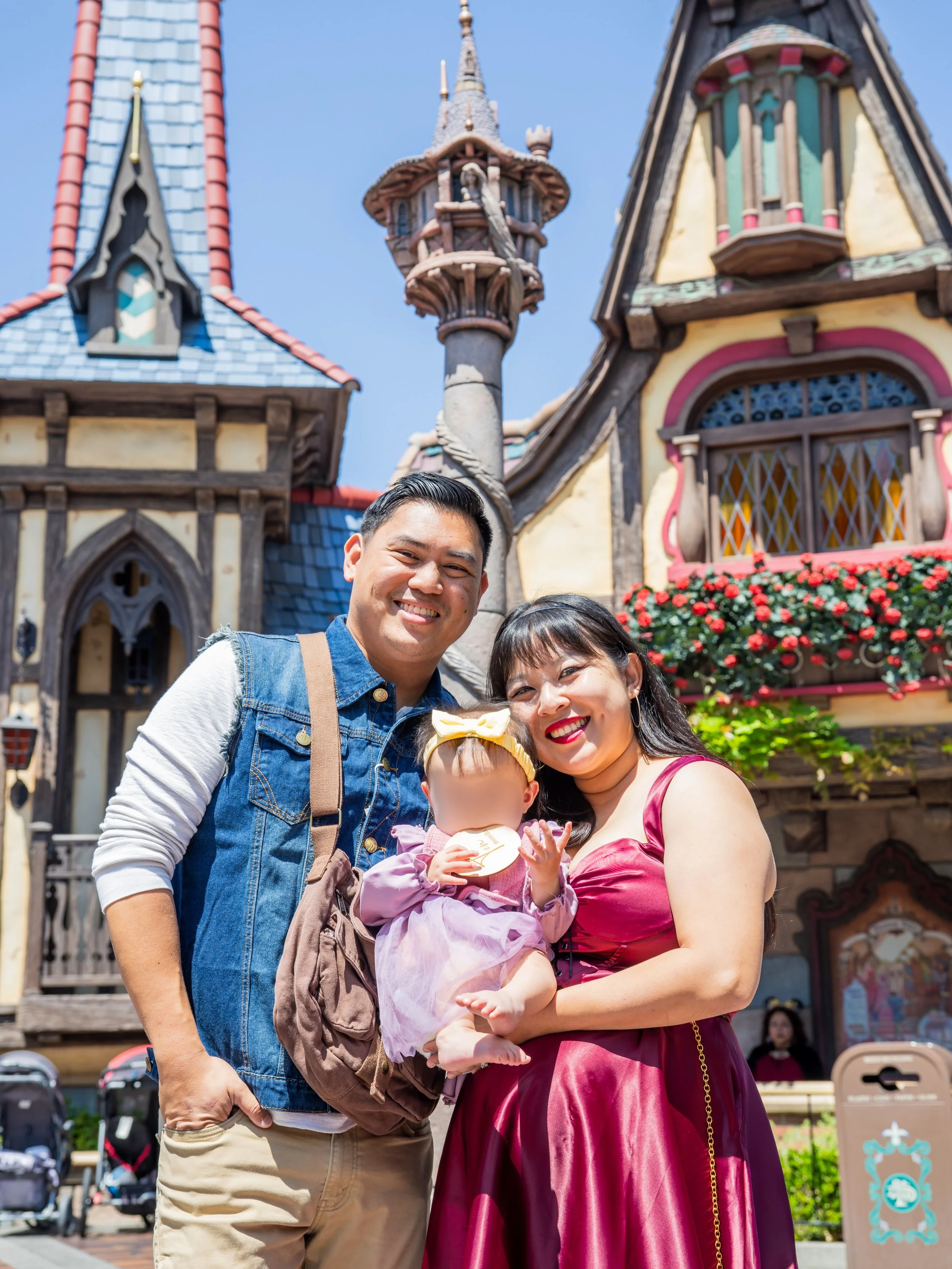 ten months with L 💜

and at last we see the light with this month&rsquo;s theme being tangled! we dressed up as rapunzel, flynn rider, and mother gothel to celebrate our girl at the parks! 🏮

these are some of the updates and lessons we learned fro