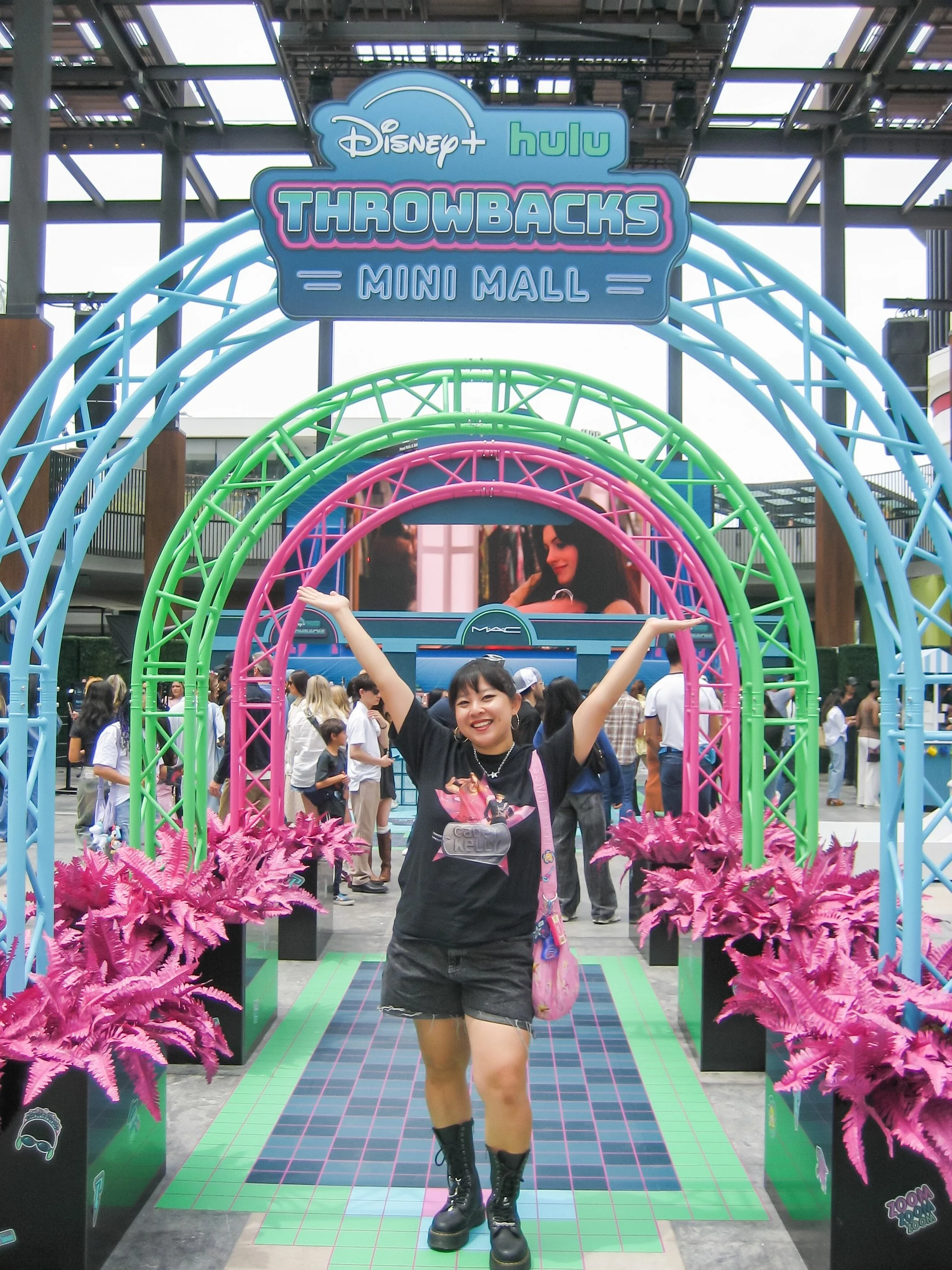 let&rsquo;s go to the mall today! *sings in robin sparkles*

had so much fun checking out the @disneyplus and @hulu throwbacks mini mall this morning! they had the cutest photo ops, a makeover station, and the princess diaries mattress slide! i&rsquo