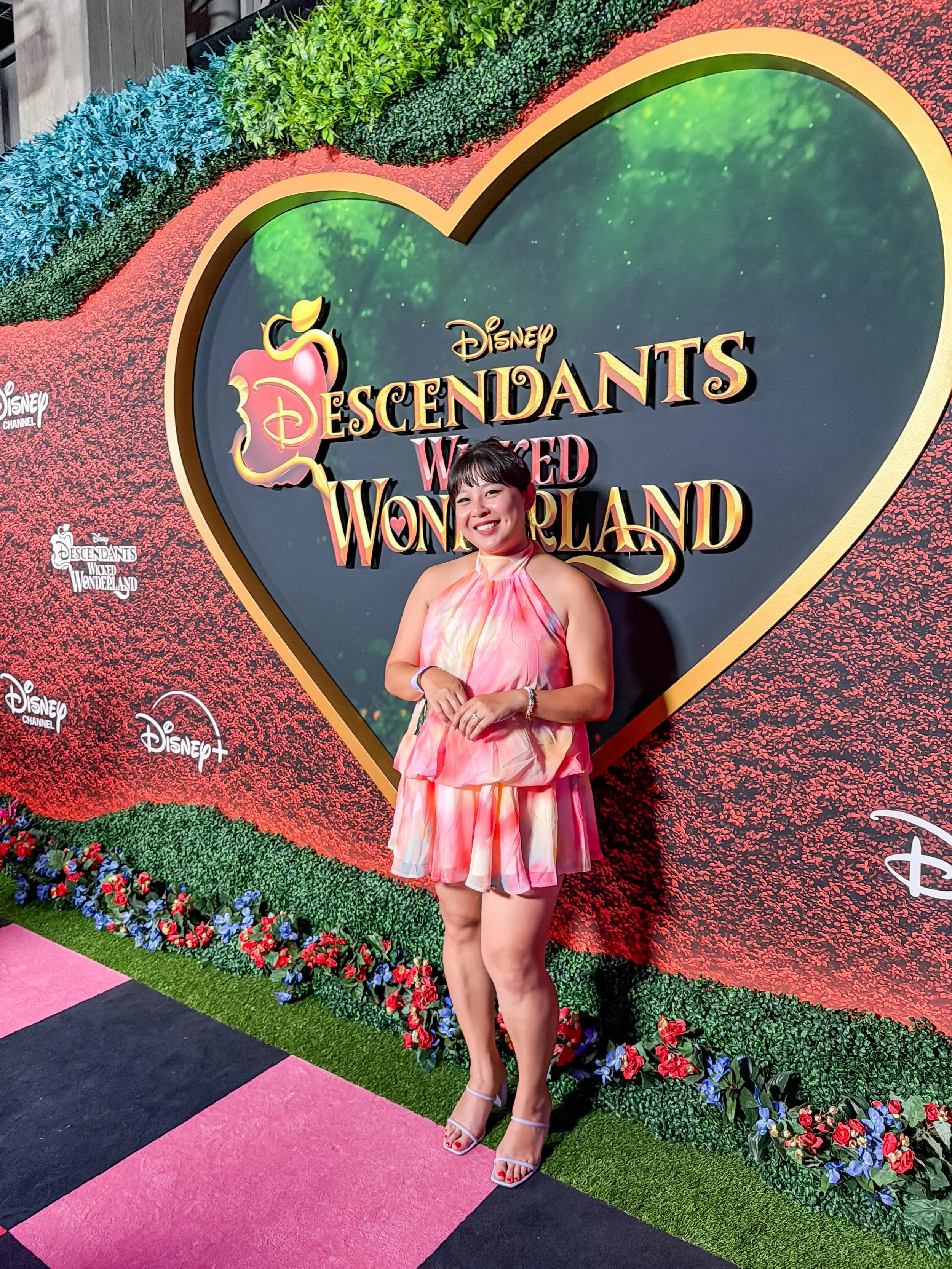 welcome to my wonderland, wicked wonderland 🦋

a time was HAD last night at the premiere of @disneydescendants: wicked wonderland! i cannot WAIT for you to see this one - it picks up right where rise of red left off and buckle up babes, cus you&rsqu
