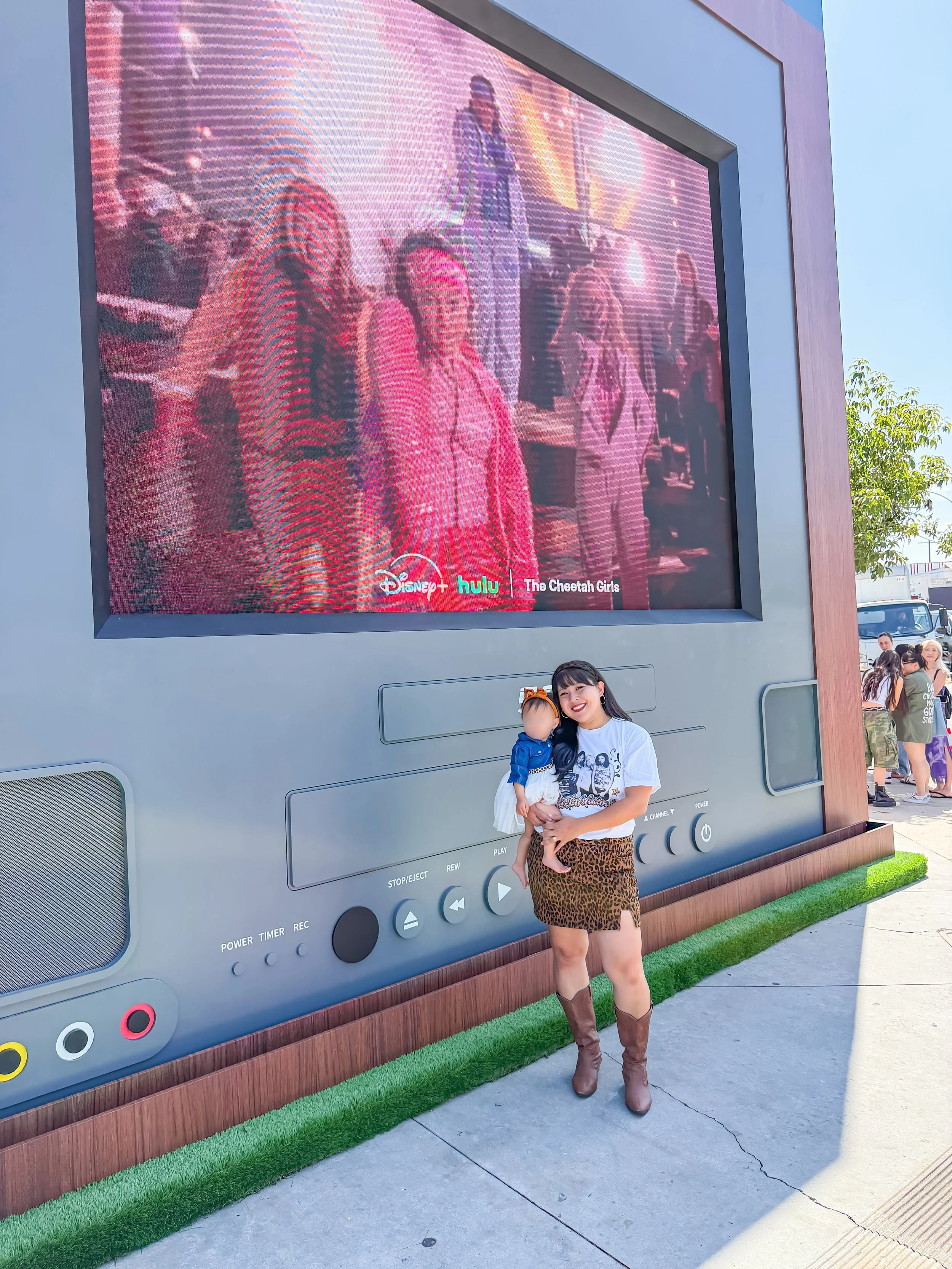 strut like you mean it to the @disneyplus and @hulu throwbacks rewind corner pop-up in LA! 🐆

📍 8175 melrose ave, los angeles, ca 90046

the pop-up is free and open to the public from 11am to 7pm on 7/17-7/19 and 7/23-7/26! 🩵

huge thank you to @d