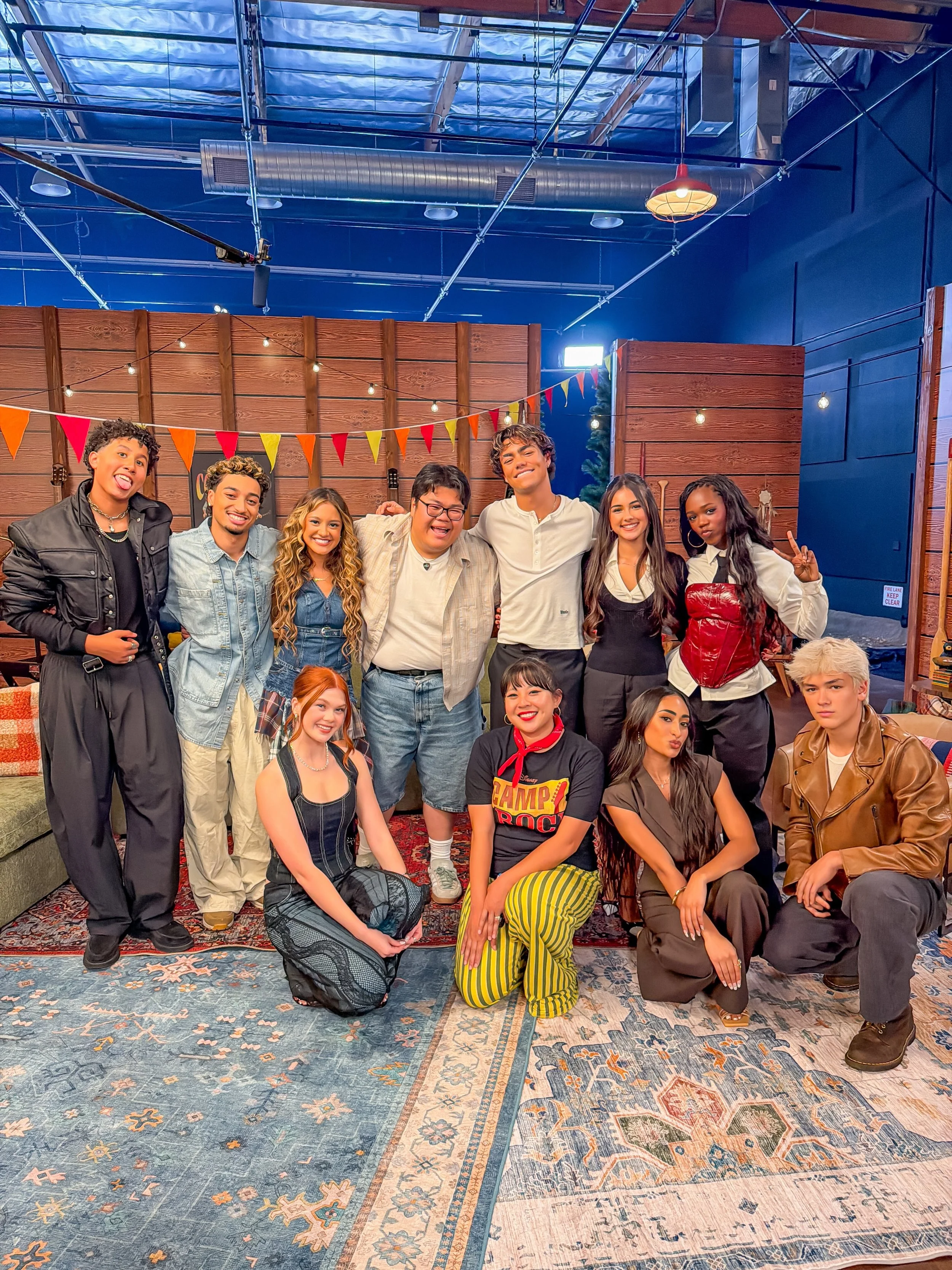 one shot, this is the moment 🎤

loved getting to meet the cast of camp rock 3 while helping @thaddybears film some videos with them! everyone was so lovely and i loved their energy - so excited for you to see what they created together! 🎬

can&rsqu