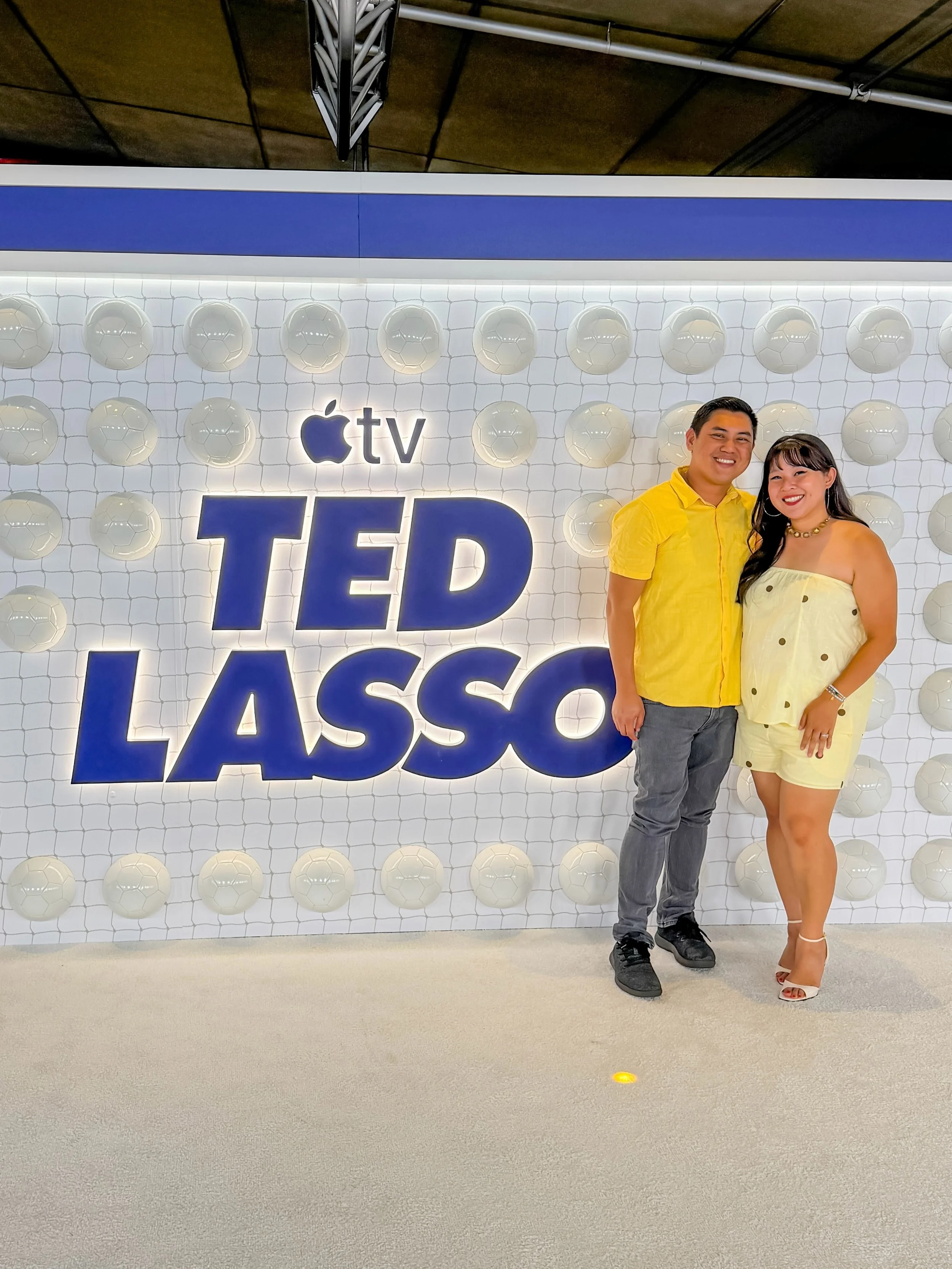 TED&rsquo;S BACK! ⚽️

i can&rsquo;t even begin to tell you how much it means to me that my first @appletv premiere was for one of my all-time favorite shows (as well as the first show i ever watched on the streaming platform!) ted lasso ❤️

we got to
