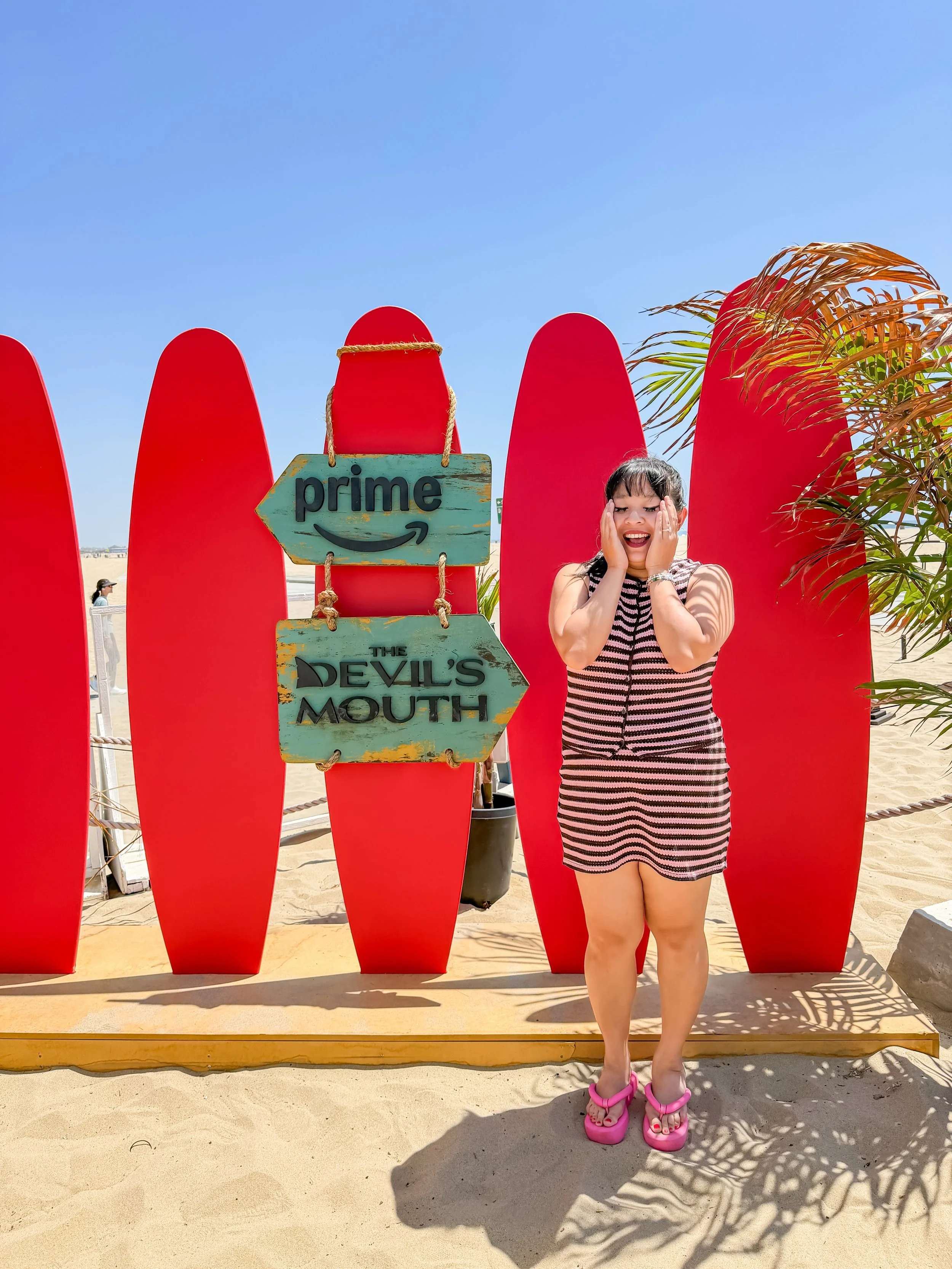 just casually hanging out at the beach with the cast of THE DEVIL&rsquo;S MOUTH! 🦈

be sure to stream &ldquo;the devil&rsquo;s mouth&rdquo; out now on @primevideo! 🩸

huge thank you to @primevideo for having me, and to @ladytomhanks for taking me a