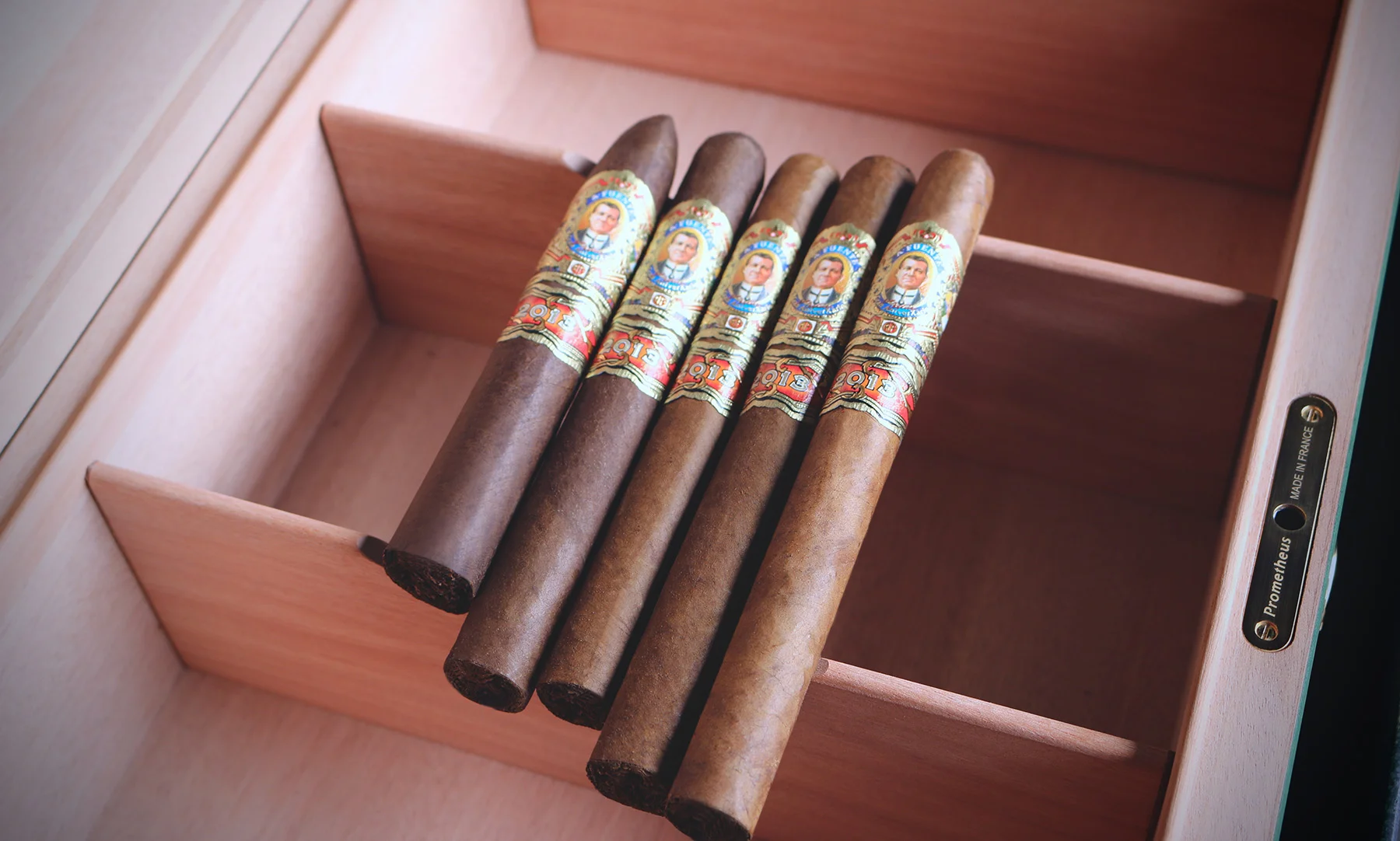 From Left to Right 10 Belicoso Sun Grown (54 x 5 1/2 inch) 10 Toro Sun Grown (48 x 6) 10 Toro Natural (48 x 6) 10 Churchill (48 x 6 3/4) 10 Churchill Gordo (50 x 7)