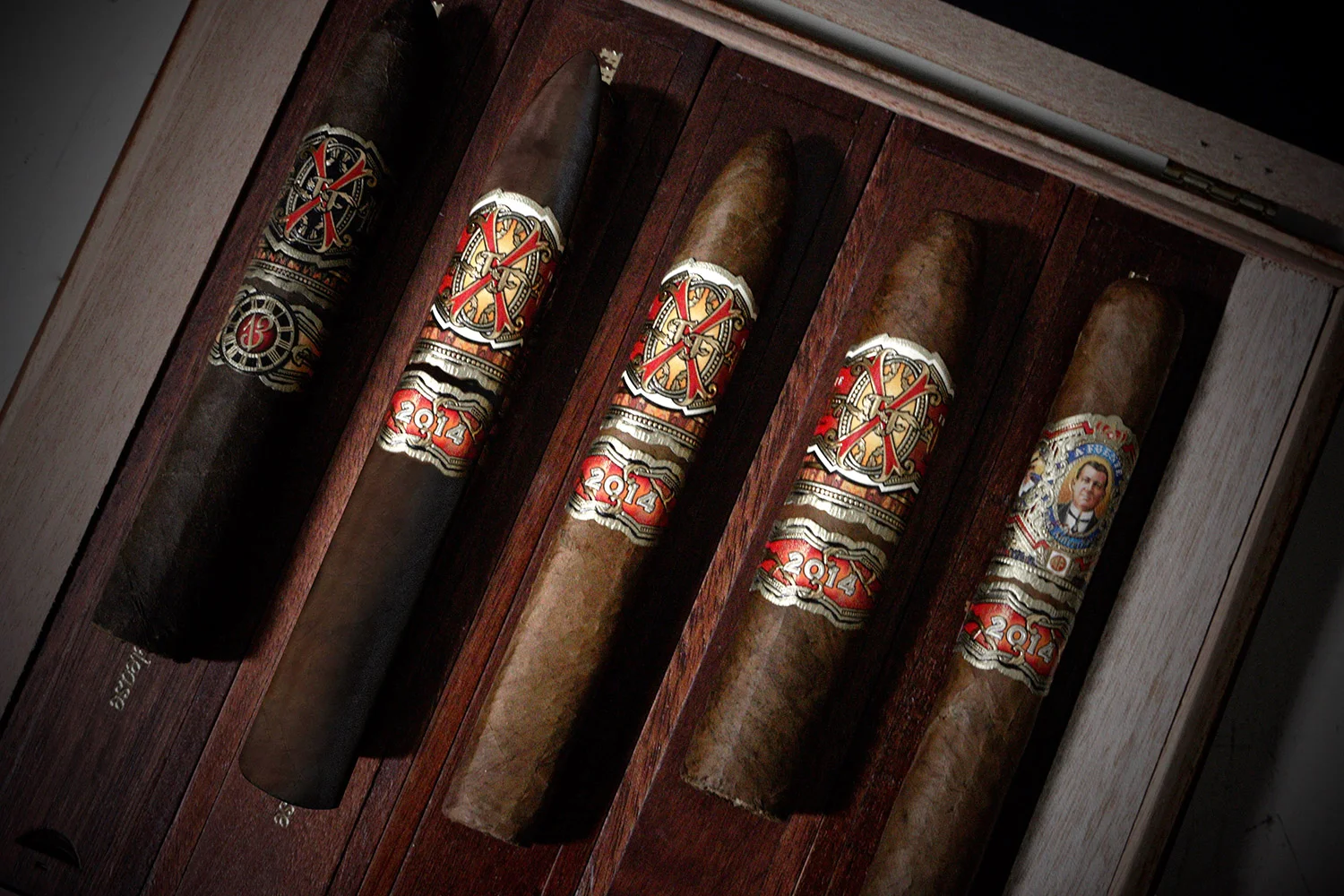 box4-cigars.jpg