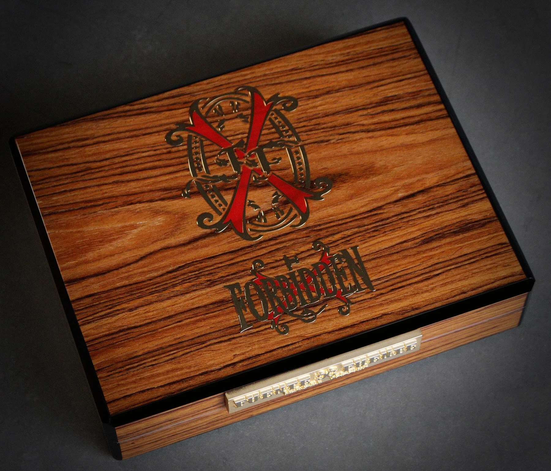 2018 OpusX Forbidden X Travel Humidor