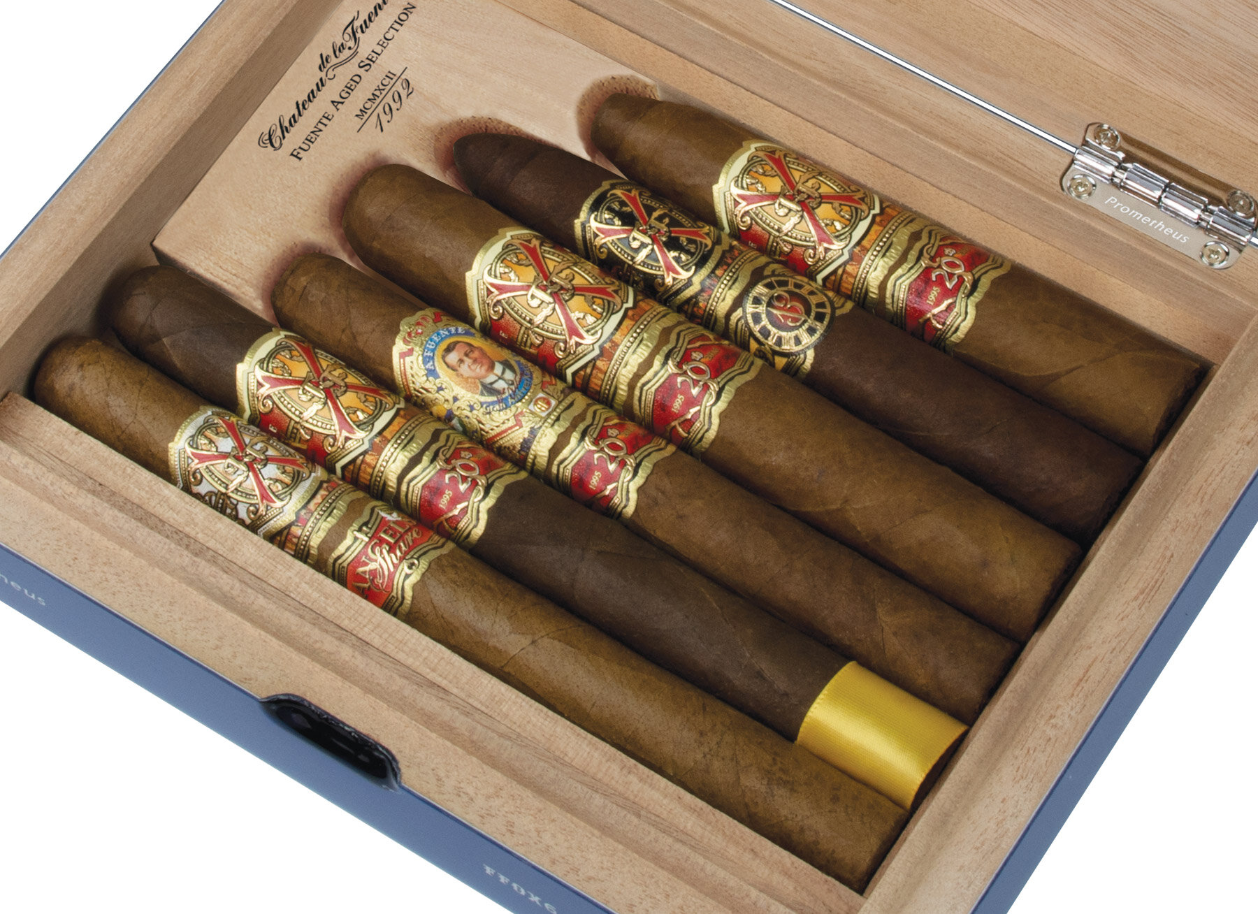 Cigars for Blue, Red, Yellow Travel Humidors