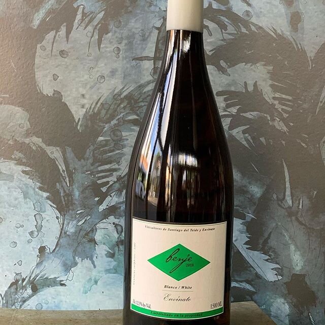 RAFFLE # 3
2018 Env&iacute;nate Benje Blanco (magnum)

WINNERS WILL BE CHOSEN AT RANDOM AFTER 1 WEEK. WE CAN SHIP. YOU MUST BE 21 OR OVER TO ENTER.

PLEASE SHARE THIS FAR AND WIDE. USE YOUR NETWORKS TO HELP US RAISE FUNDS.

100% of profits will go to