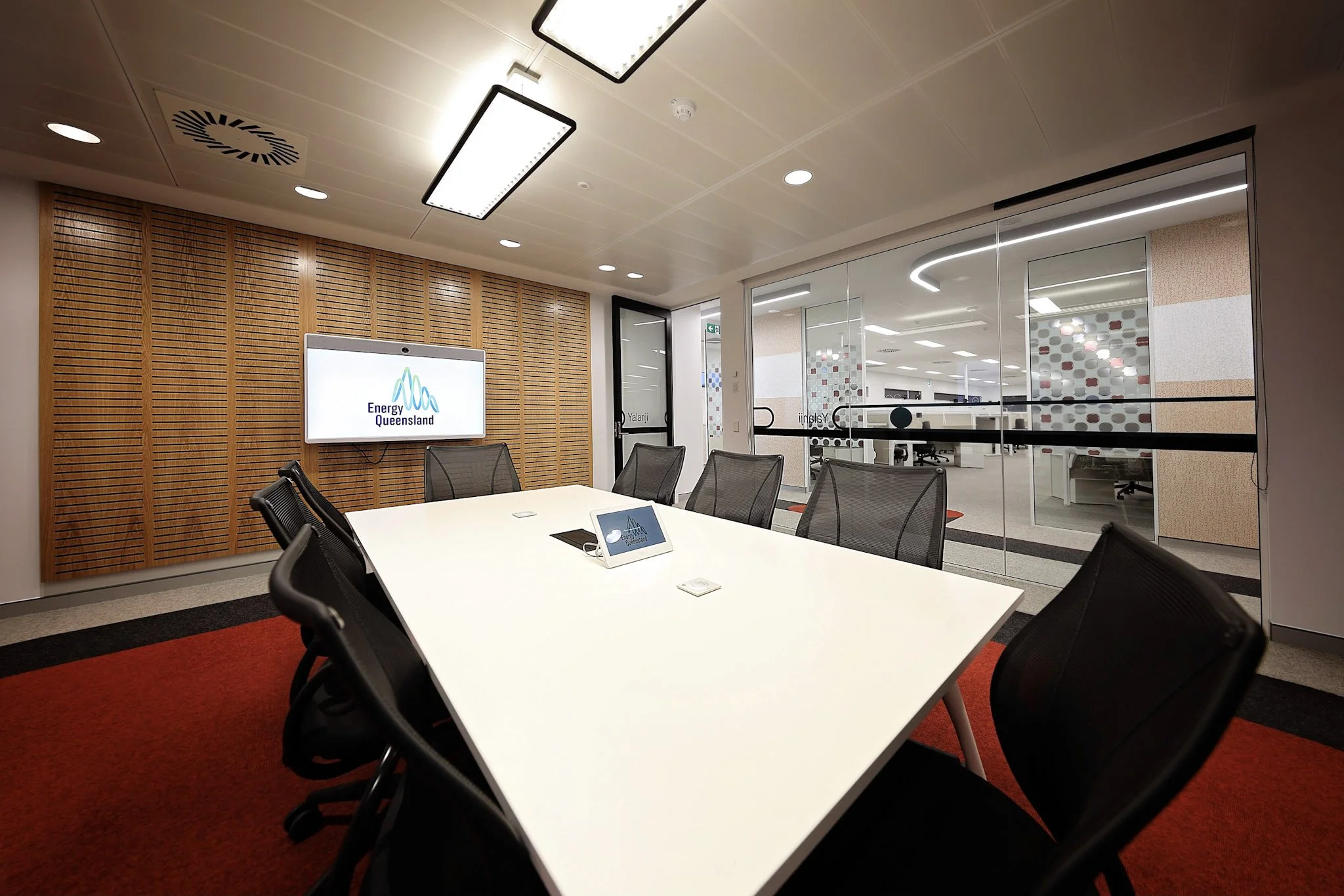 ergon-commercial-building-cairns-board-room-ggi-architects.jpg
