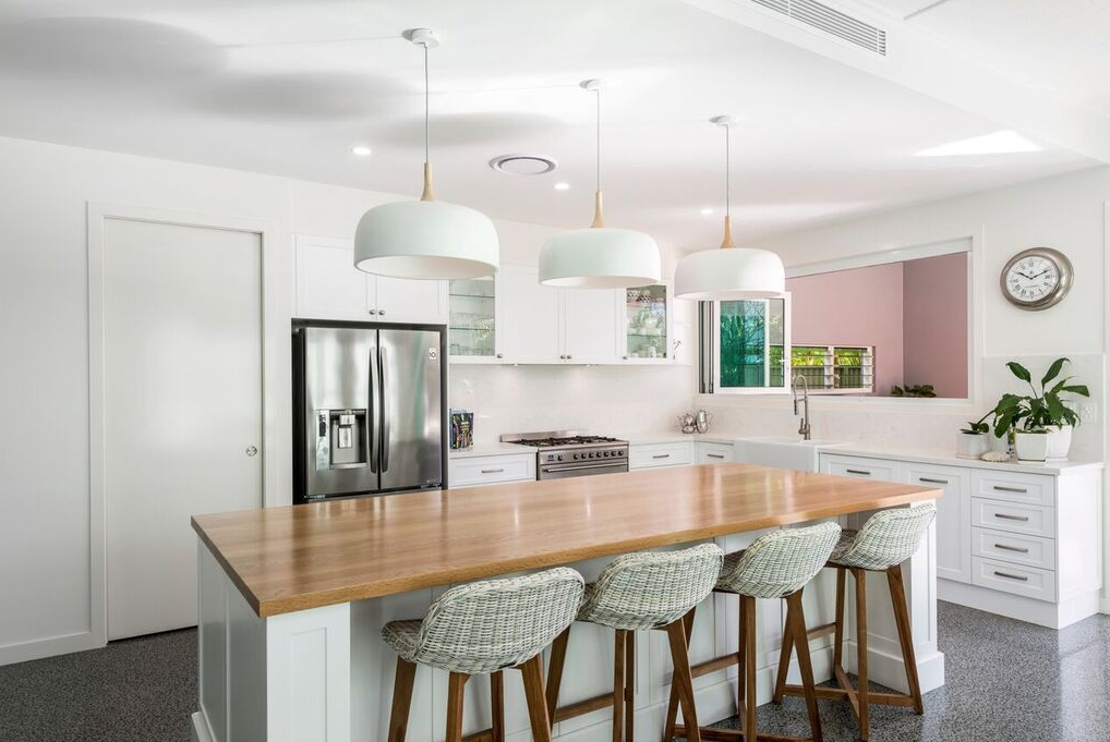 tamborine-street-house-mermaid-beach-kitchen-jamie-gordon-architect.png