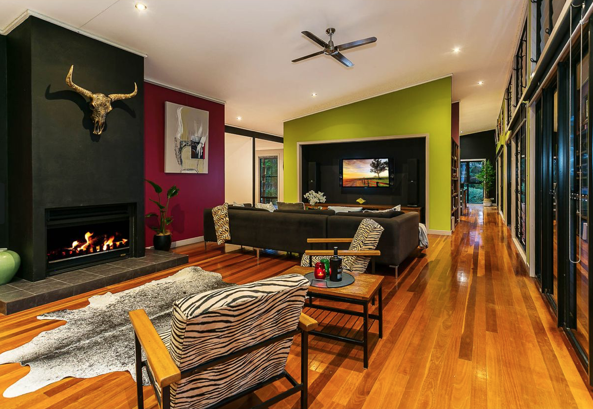 hinterland-house-seascape-ave-talia-fireplace-jamie-gordon-architect.png