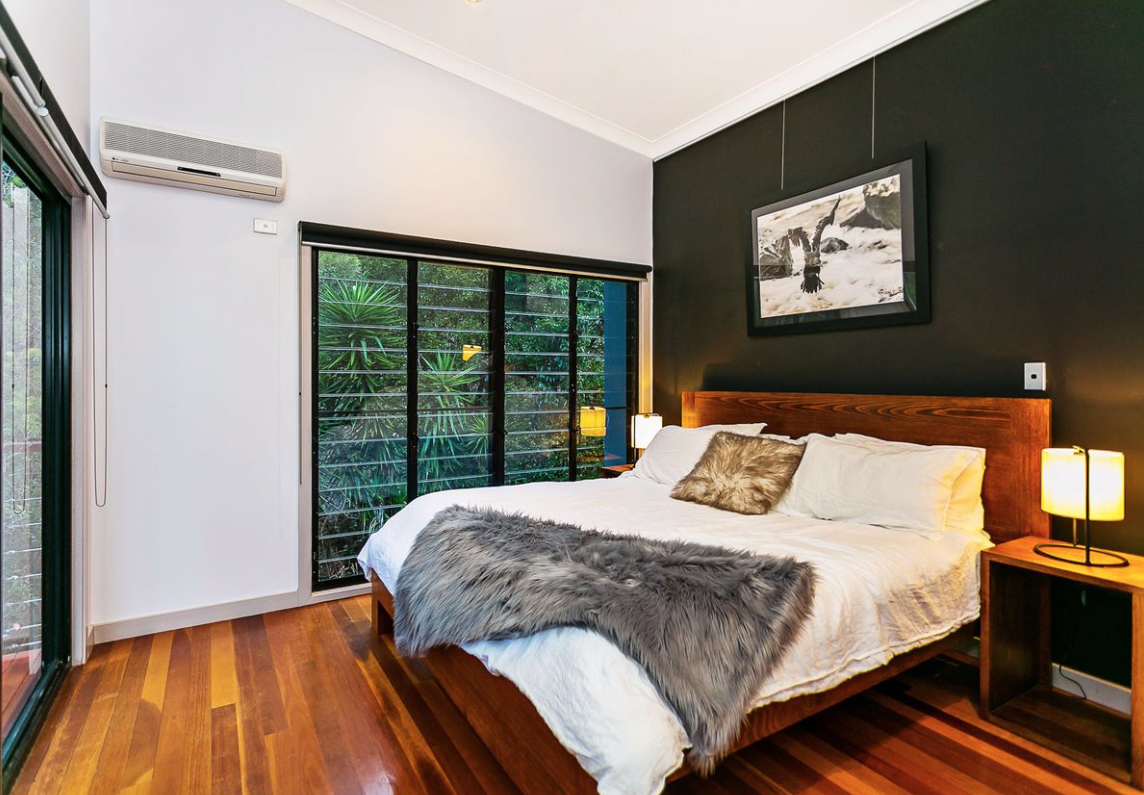 hinterland-house-seascape-ave-talia-bedroom-jamie-gordon-architect.png
