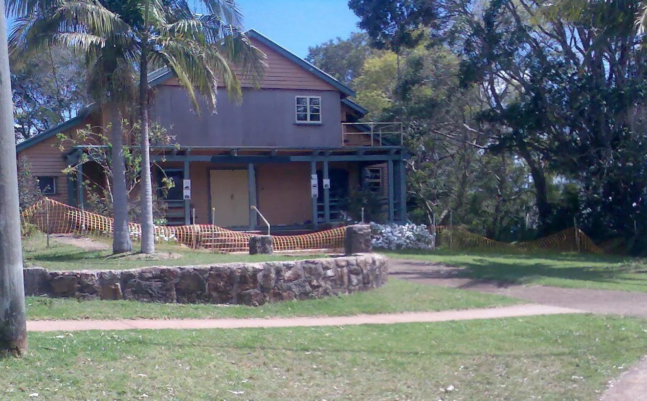 cinemas-theatres-public-buildings-existing-zamia-threatre-australia-gordon-architect.jpg