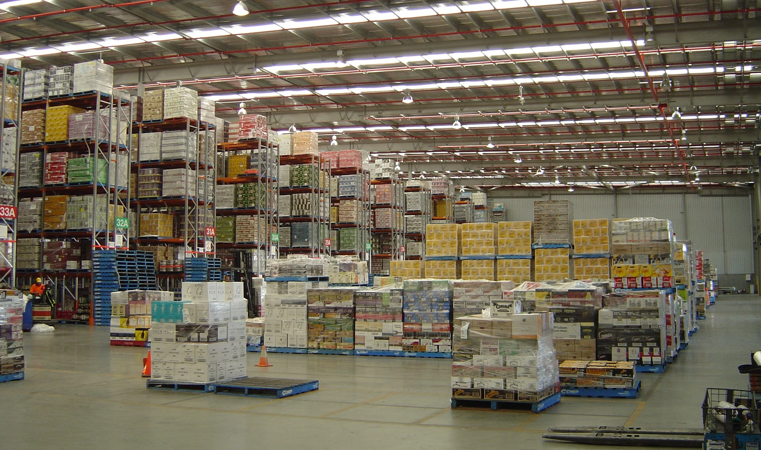 goodman-industrial-buildings-brisbane-metcash-internal-jamie-gordon-architect.jpg