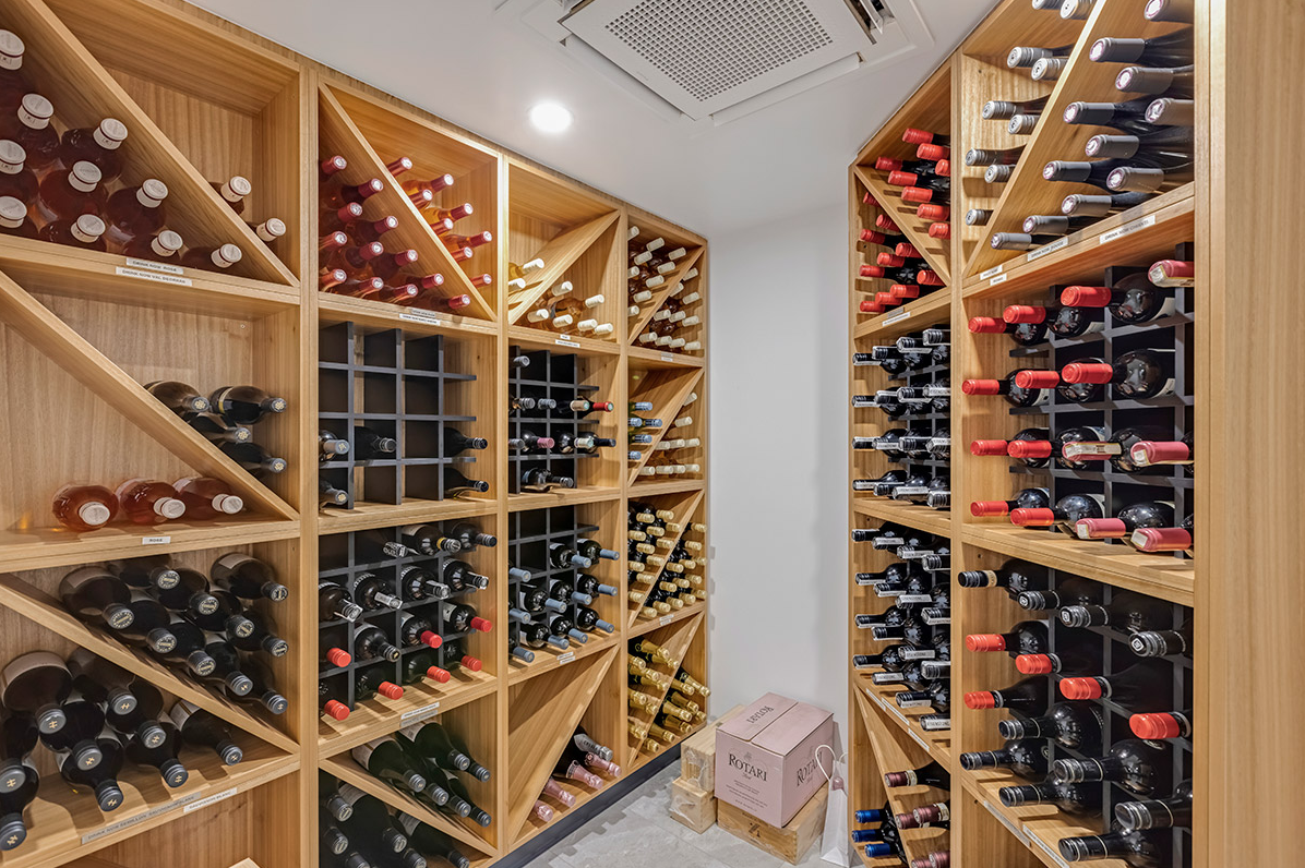 Mustique-surfers-paradise-wine-cellar-GGI-Architects.png
