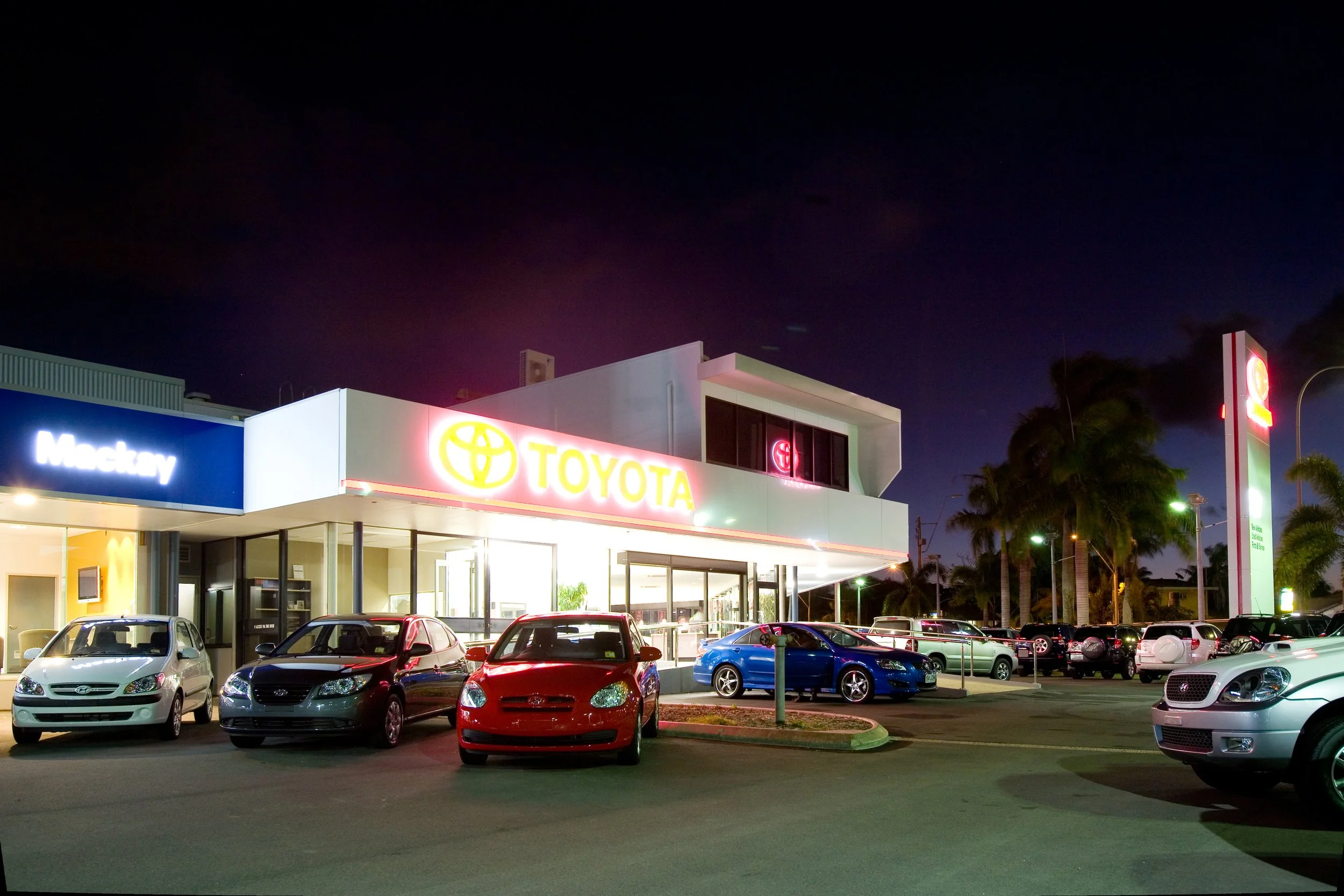mackay-mazda-dealership-jamie-gordon-architect.jpg