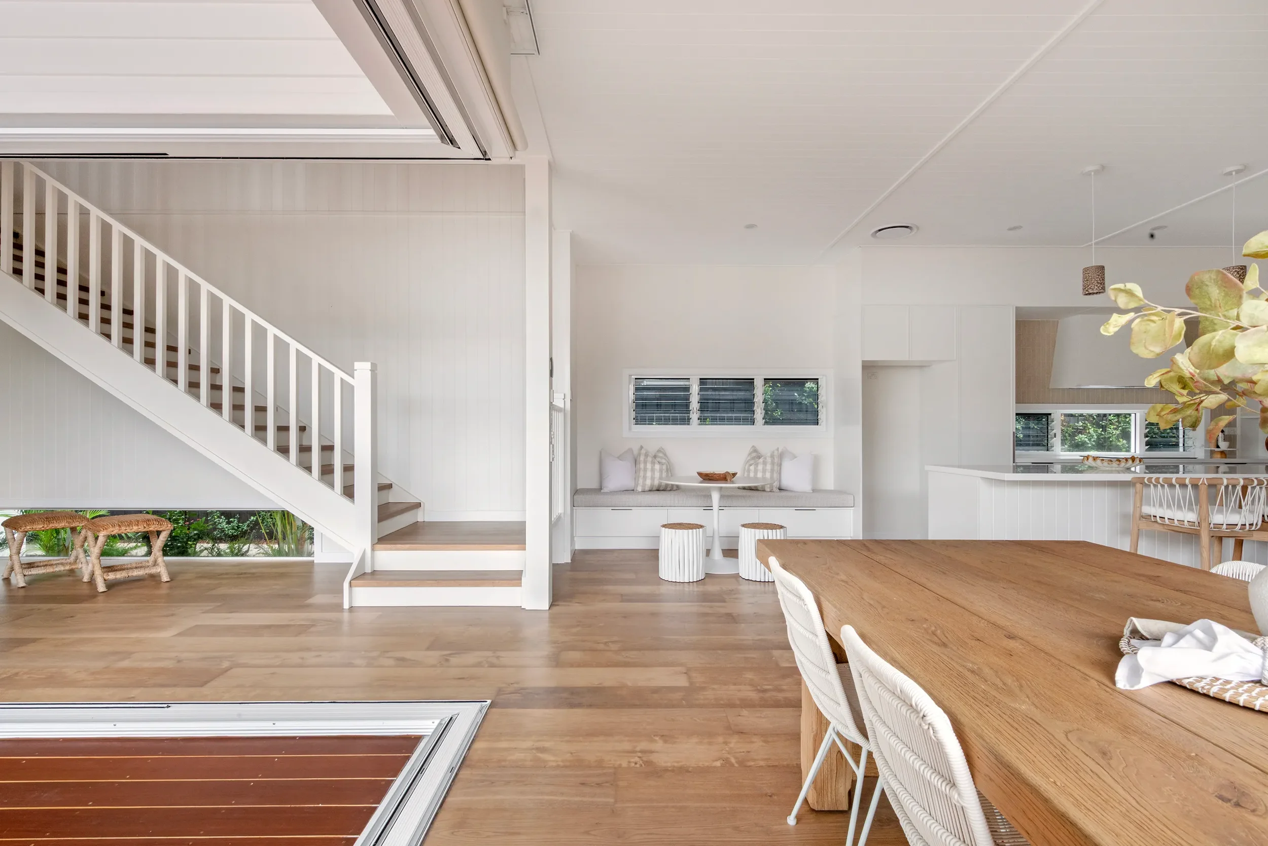 seagull-avenue-house-mermaid-beach-stair-jamie-gordon-architect.jpg.webp